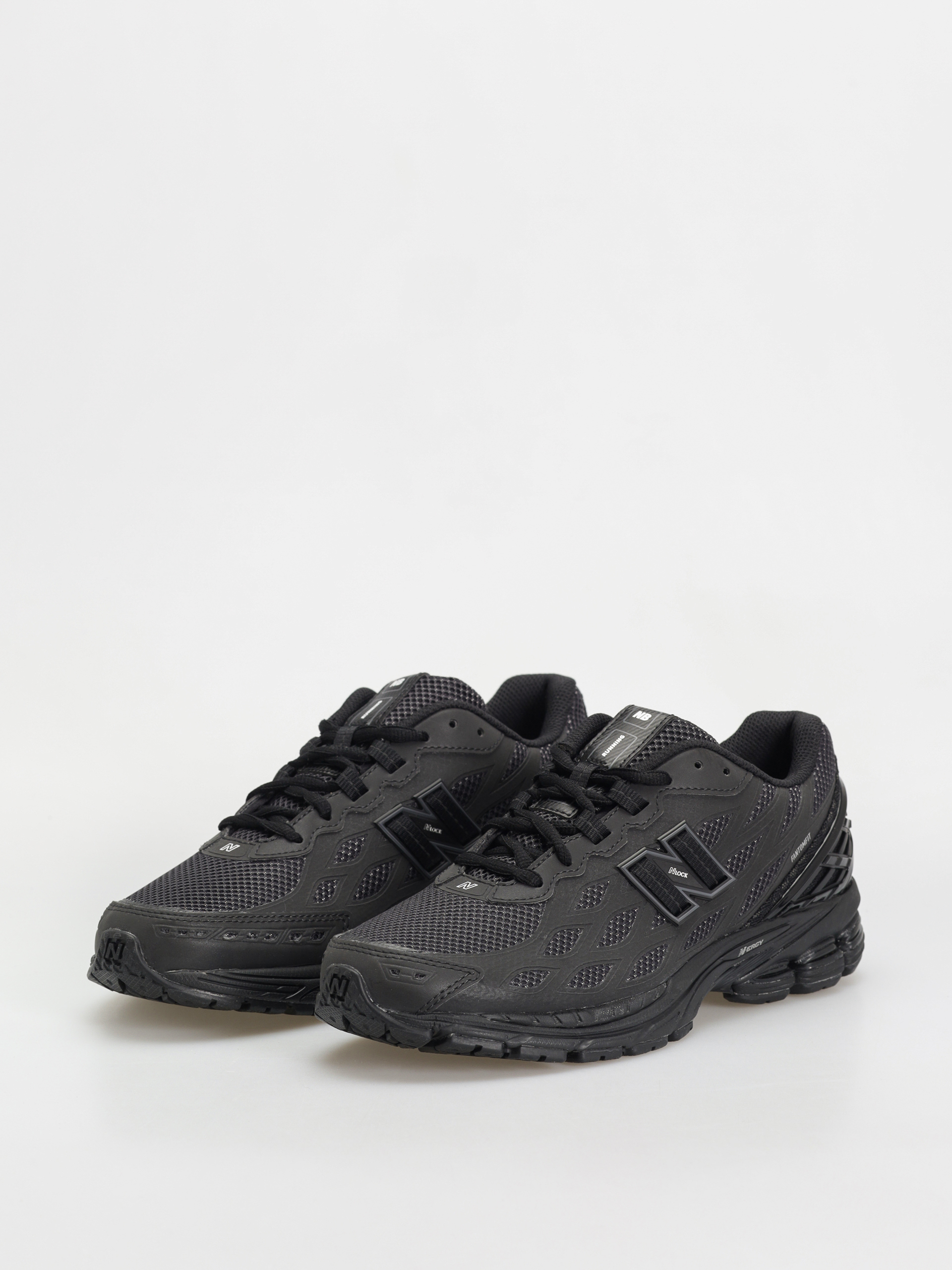 New Balance 1906 Shoes (black)