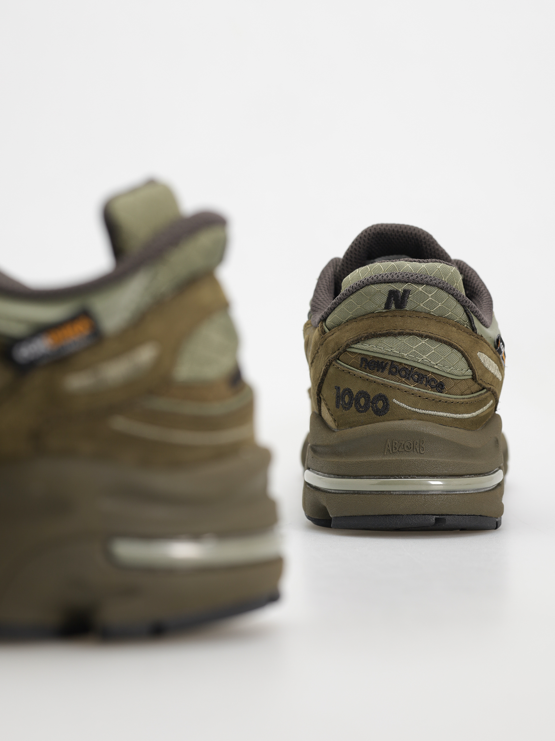 New Balance 1000 Shoes (woodland)
