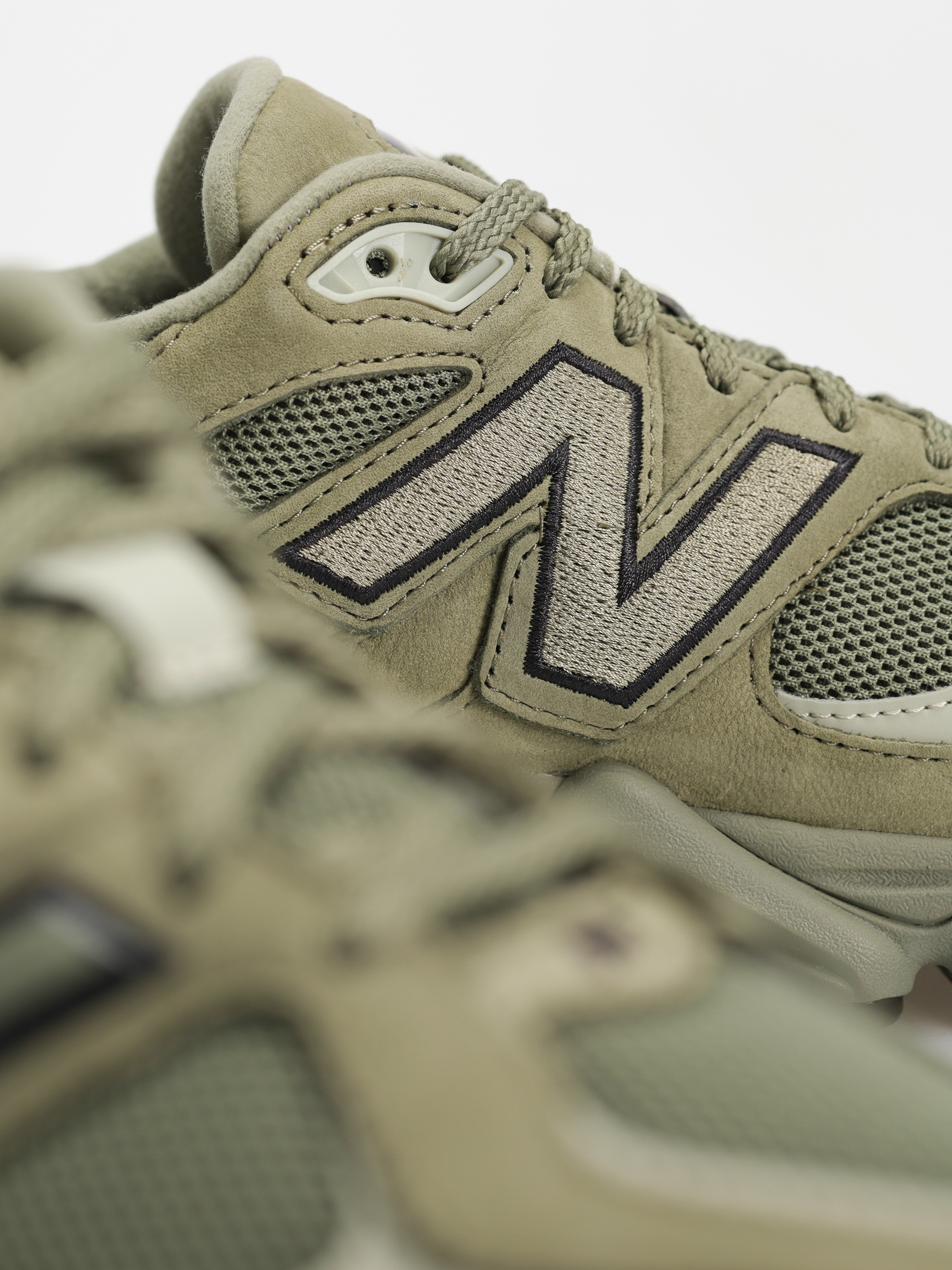 New Balance 9060 Schuhe (dark olivine)