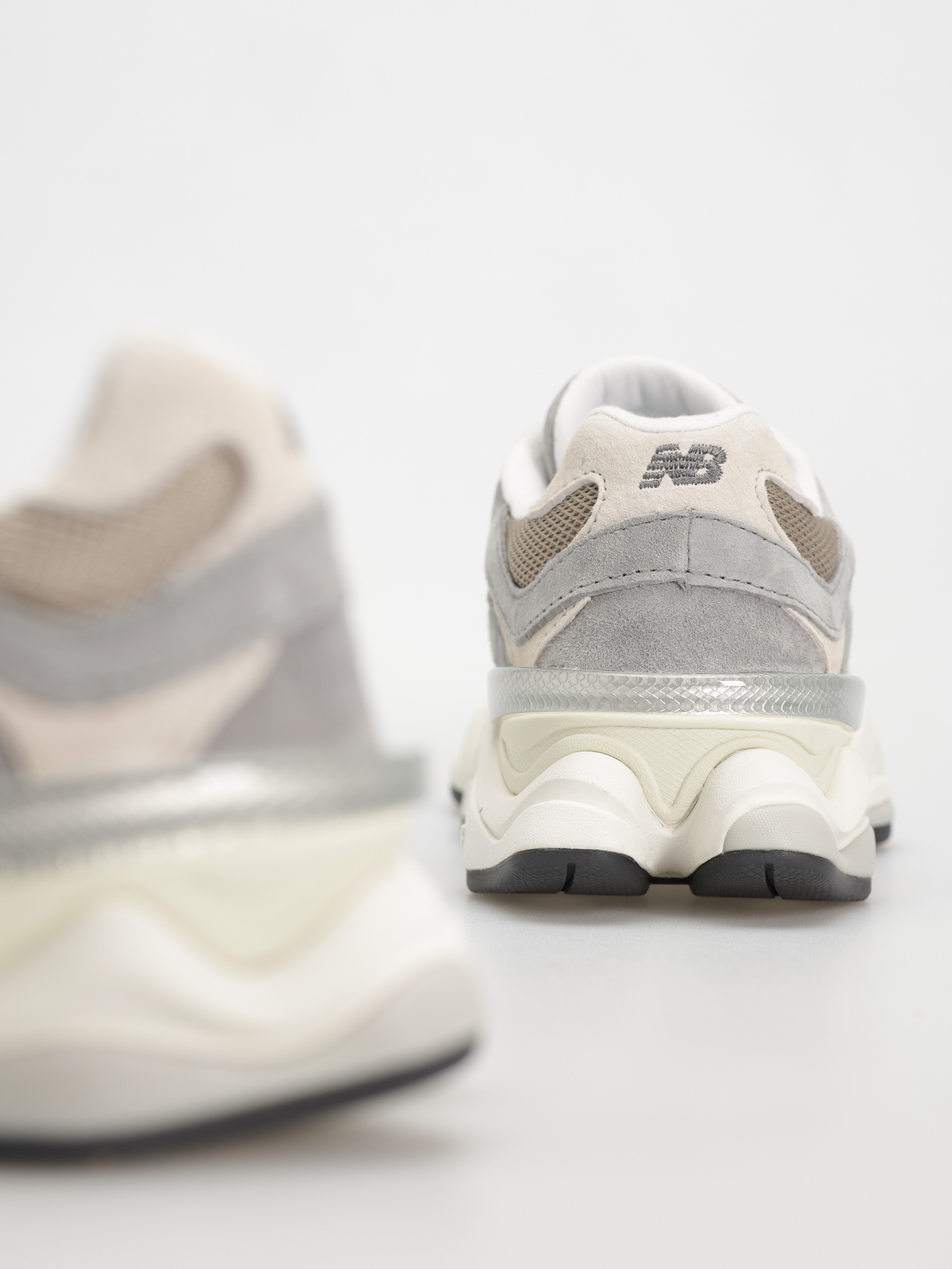 New Balance 9060 Shoes (slate grey)