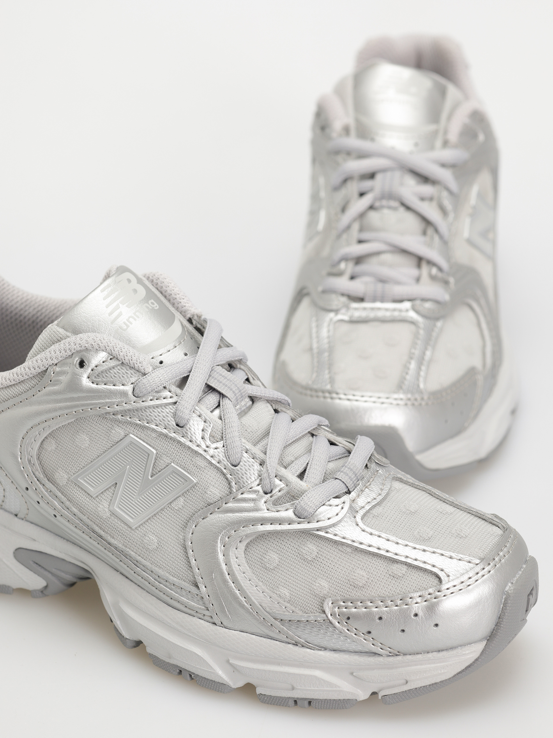 New Balance 530 Shoes (raincloud)