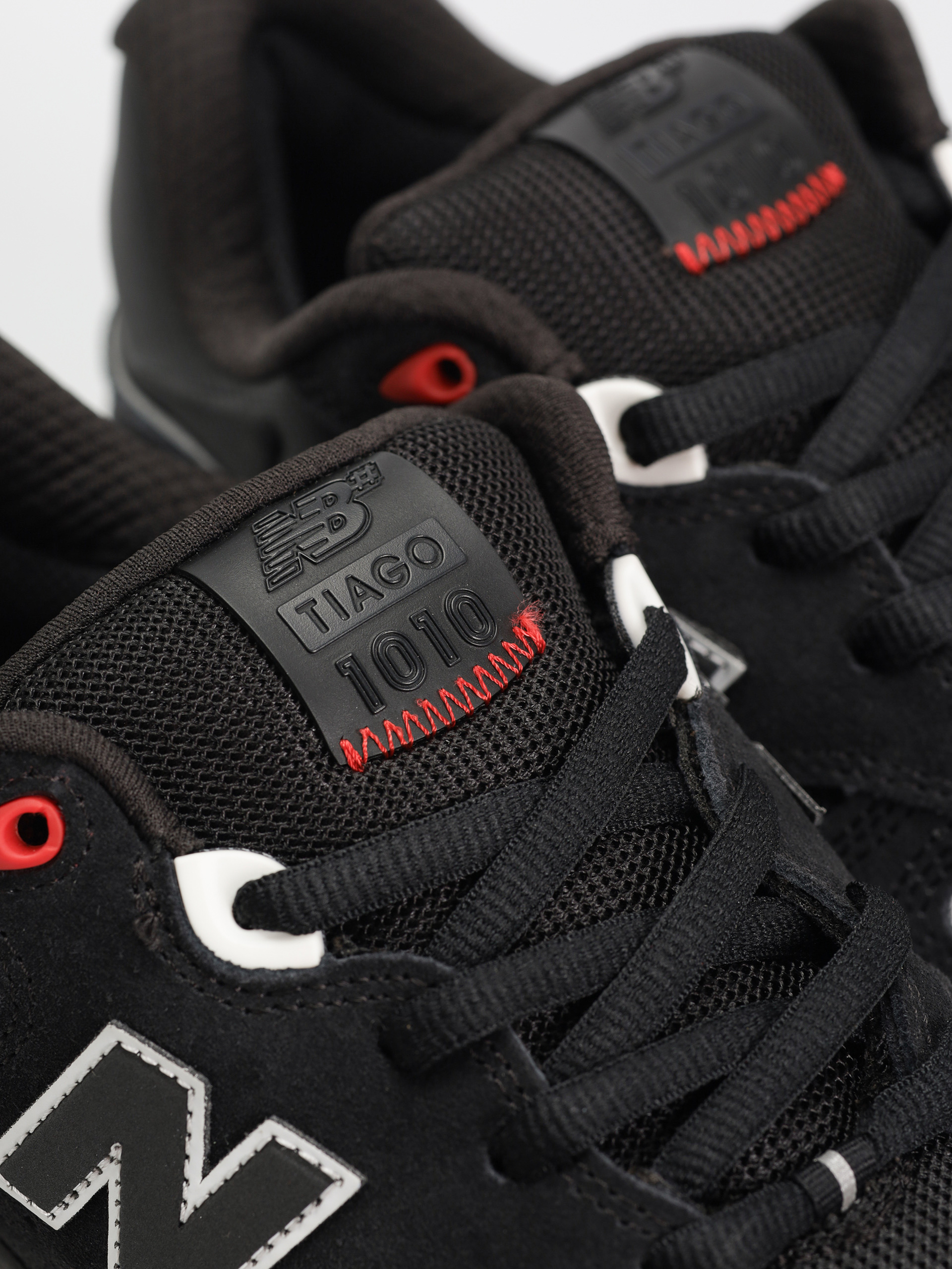 New Balance 1010 Shoes (black)