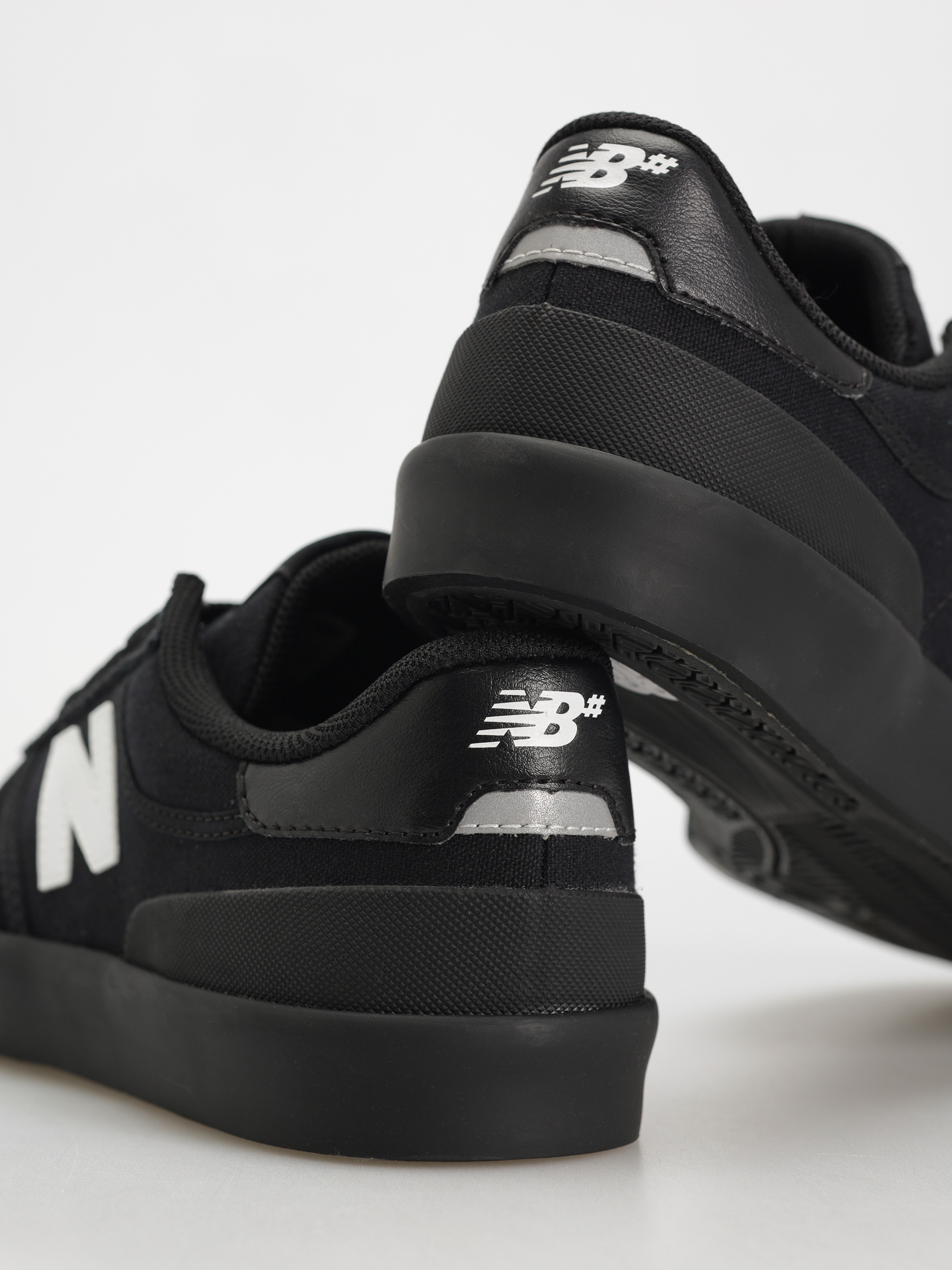 New Balance 272 Shoes (black)