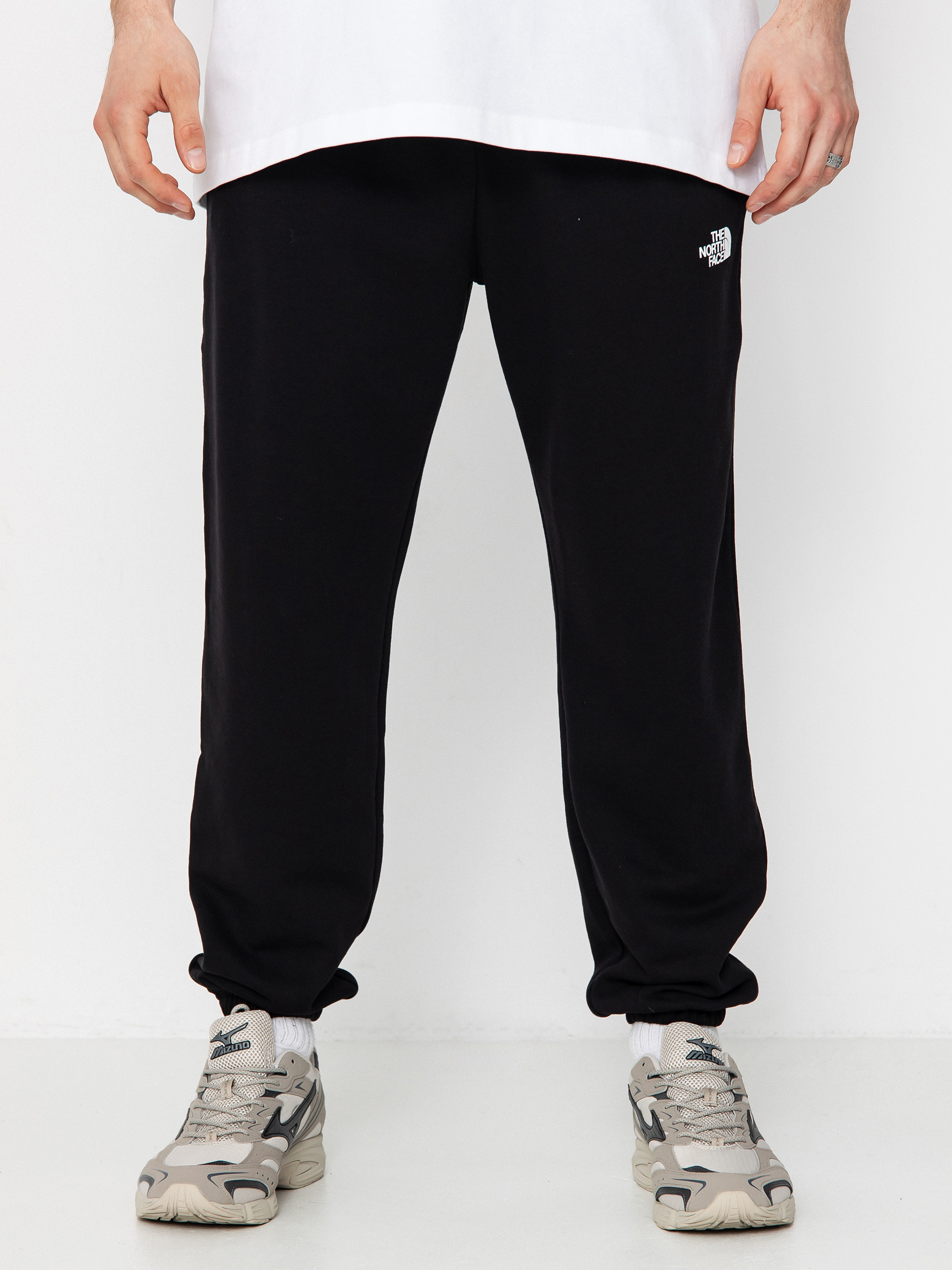 The North Face Simple Dome Light Regular Tapered Jogger Pants (tnf black)