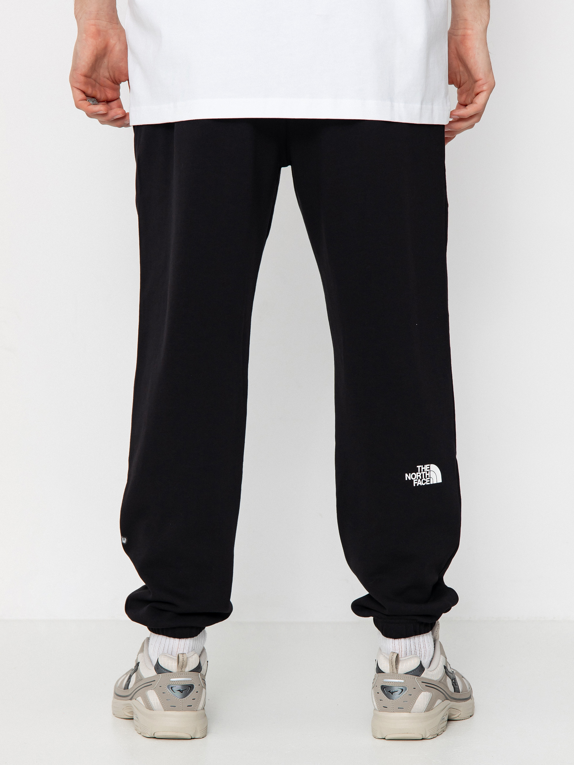 The North Face Simple Dome Light Regular Tapered Jogger Pants (tnf black)