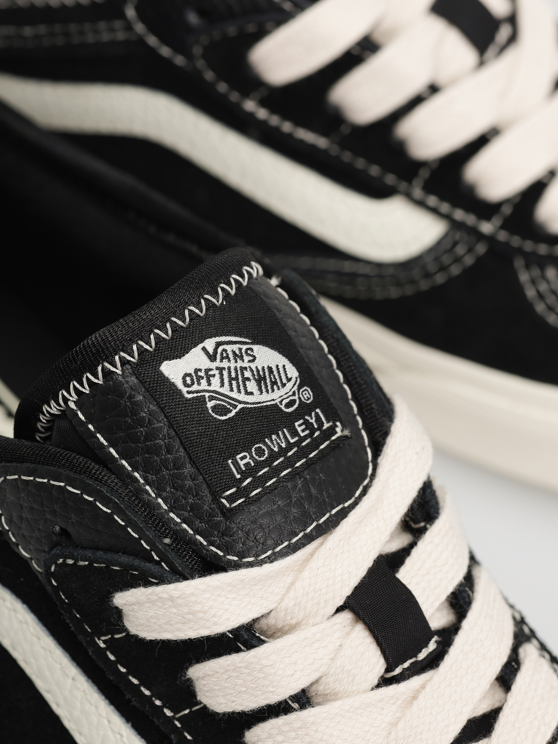 Vans Rowley Classic Shoes (black/marshmallow)