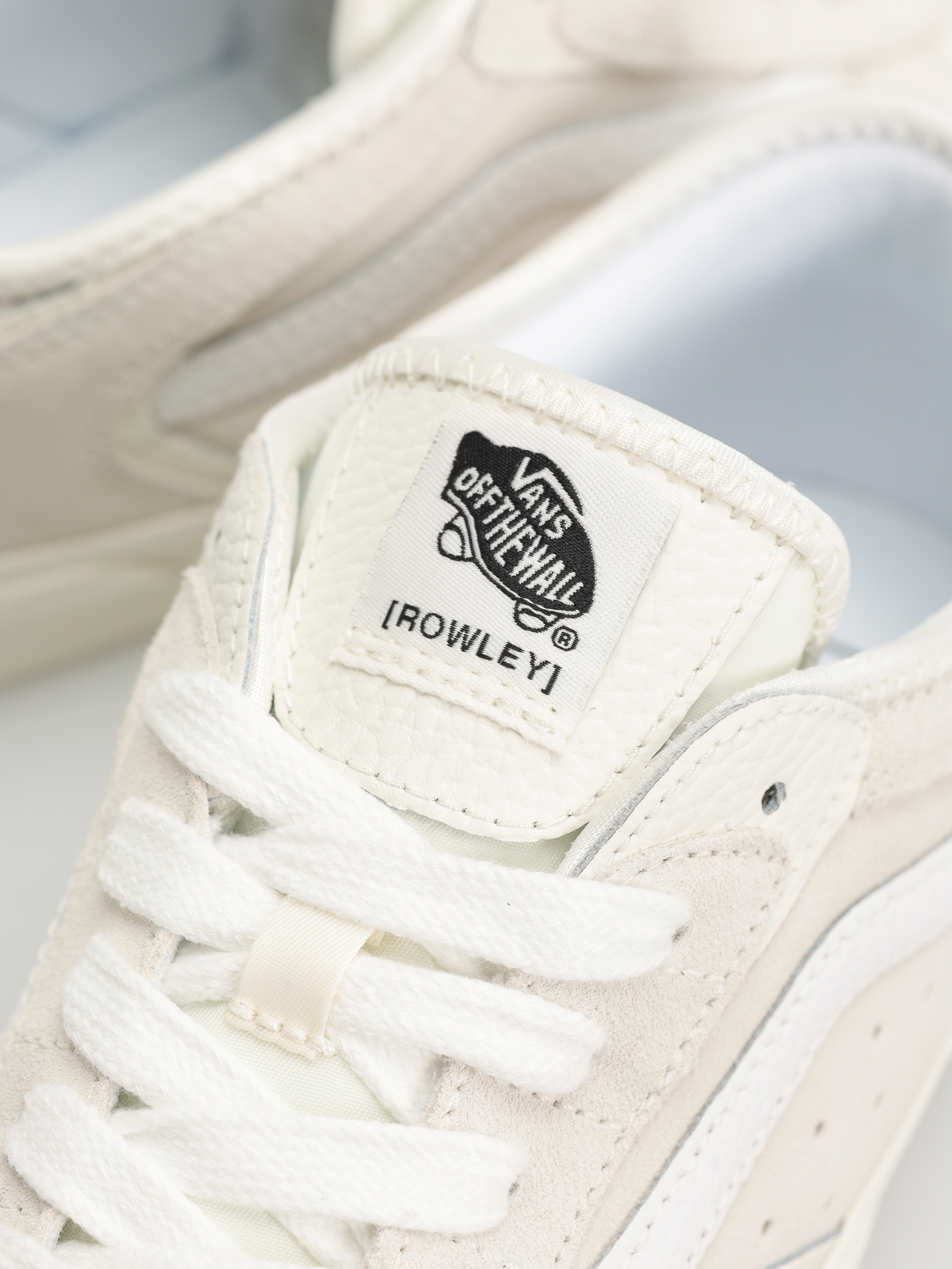 Vans Rowley Classic Shoes (marshmallow/true white)