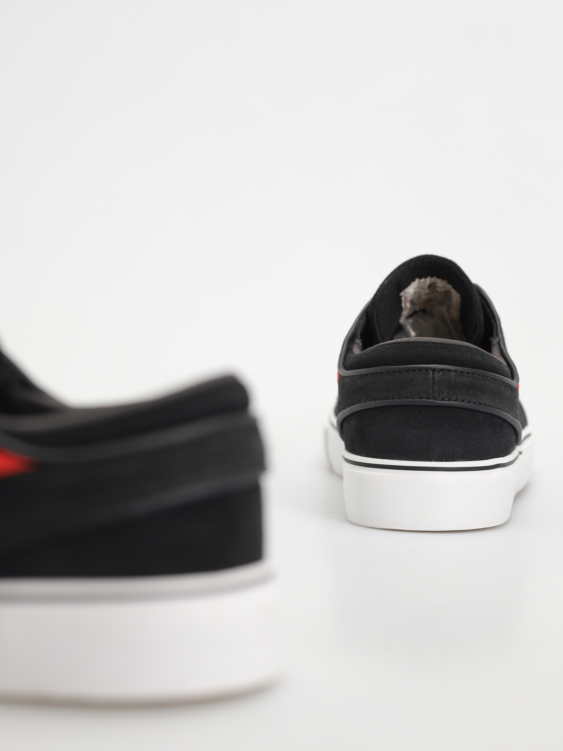 Nike SB Zoom Janoski OG+ Schuhe (black/university red black summit white)