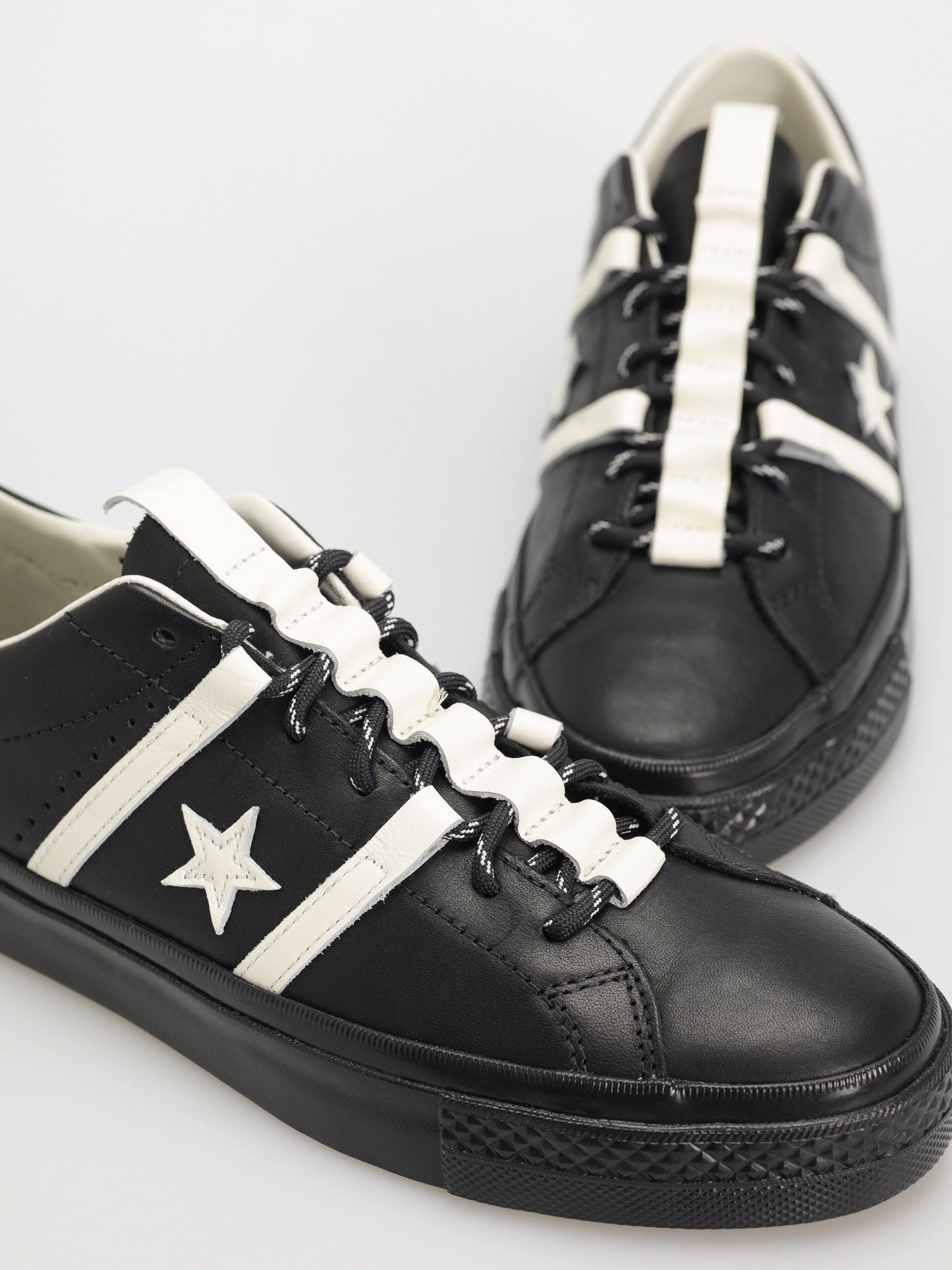 Converse Schuhe X Bobby De Keyzer One Star Academy Pro (black/egret/black)
