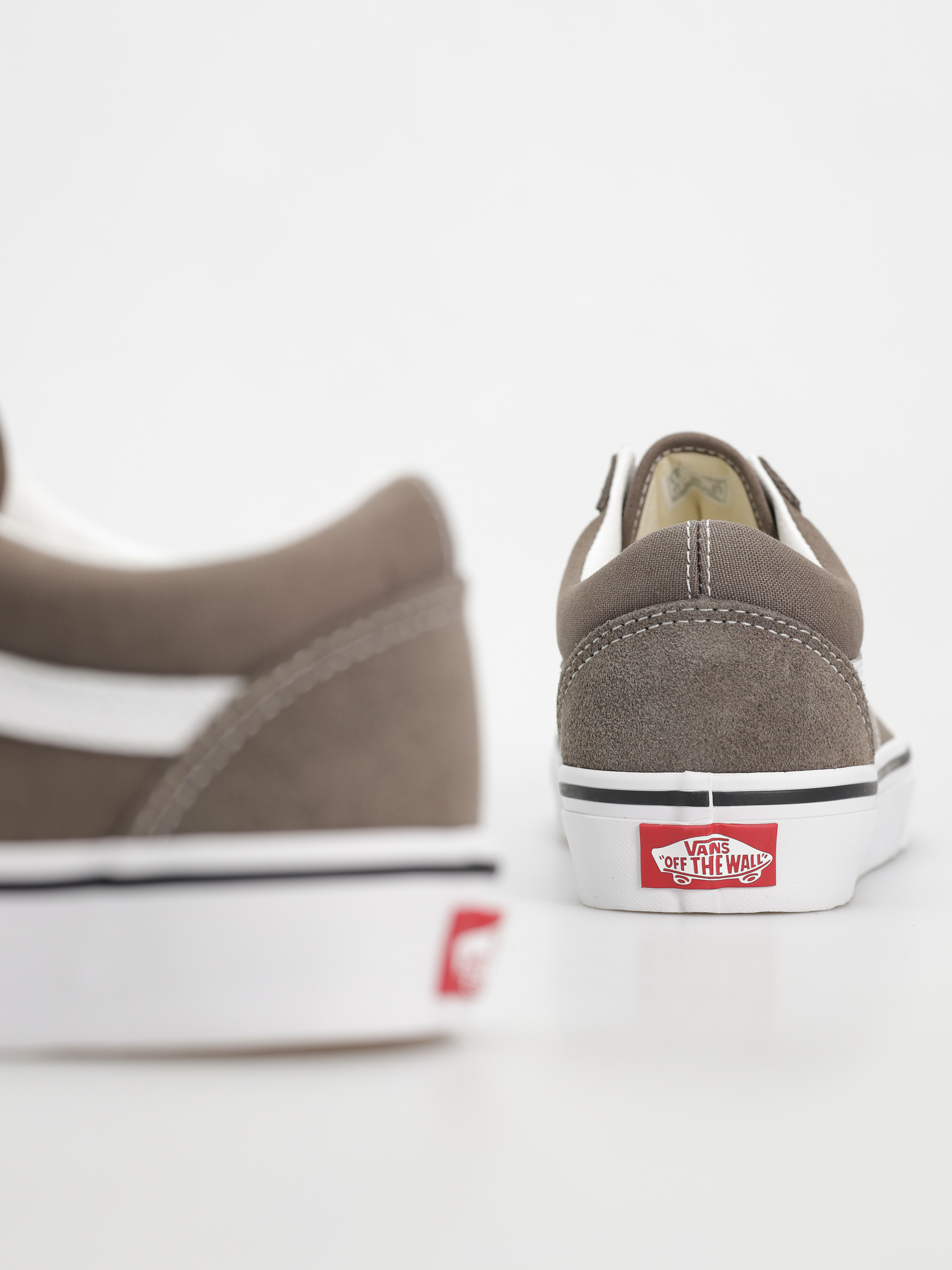 Vans Old Skool Shoes (color theory bungee cord)