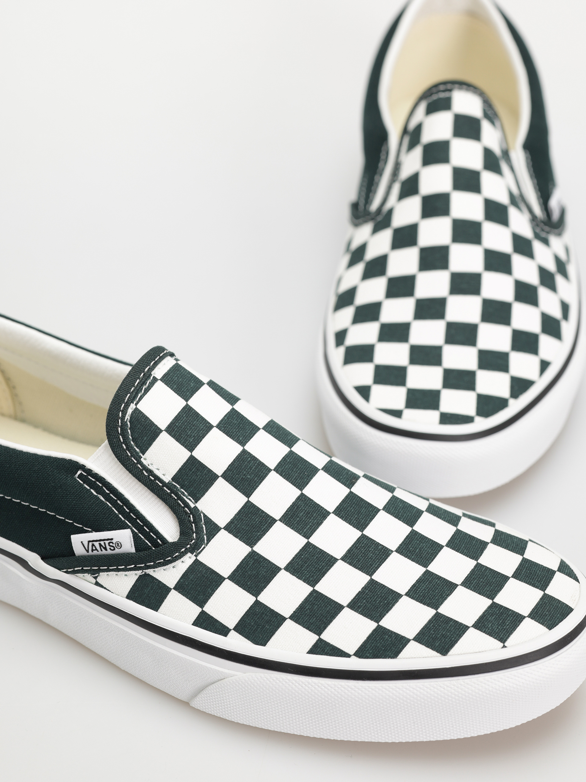 Vans Classic Slip On Schuhe (color theory checkerboard scarab)