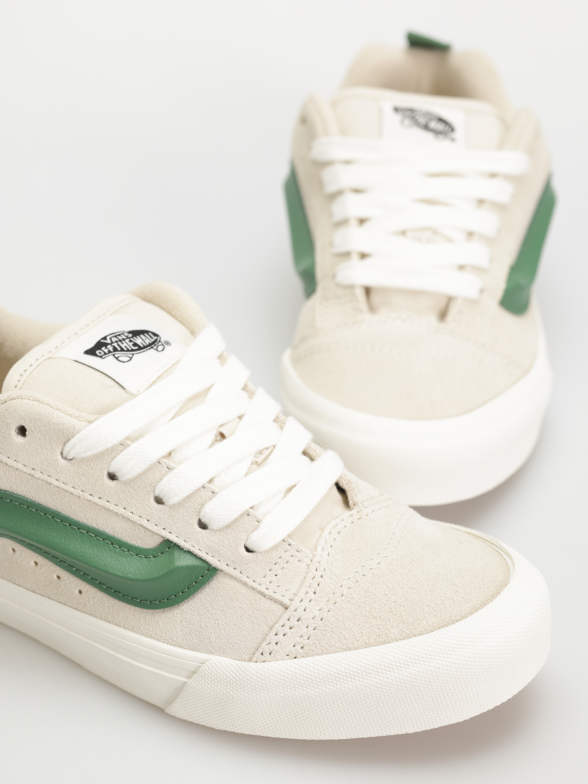 Vans Knu Skool Schuhe (vintage suede white/multi)