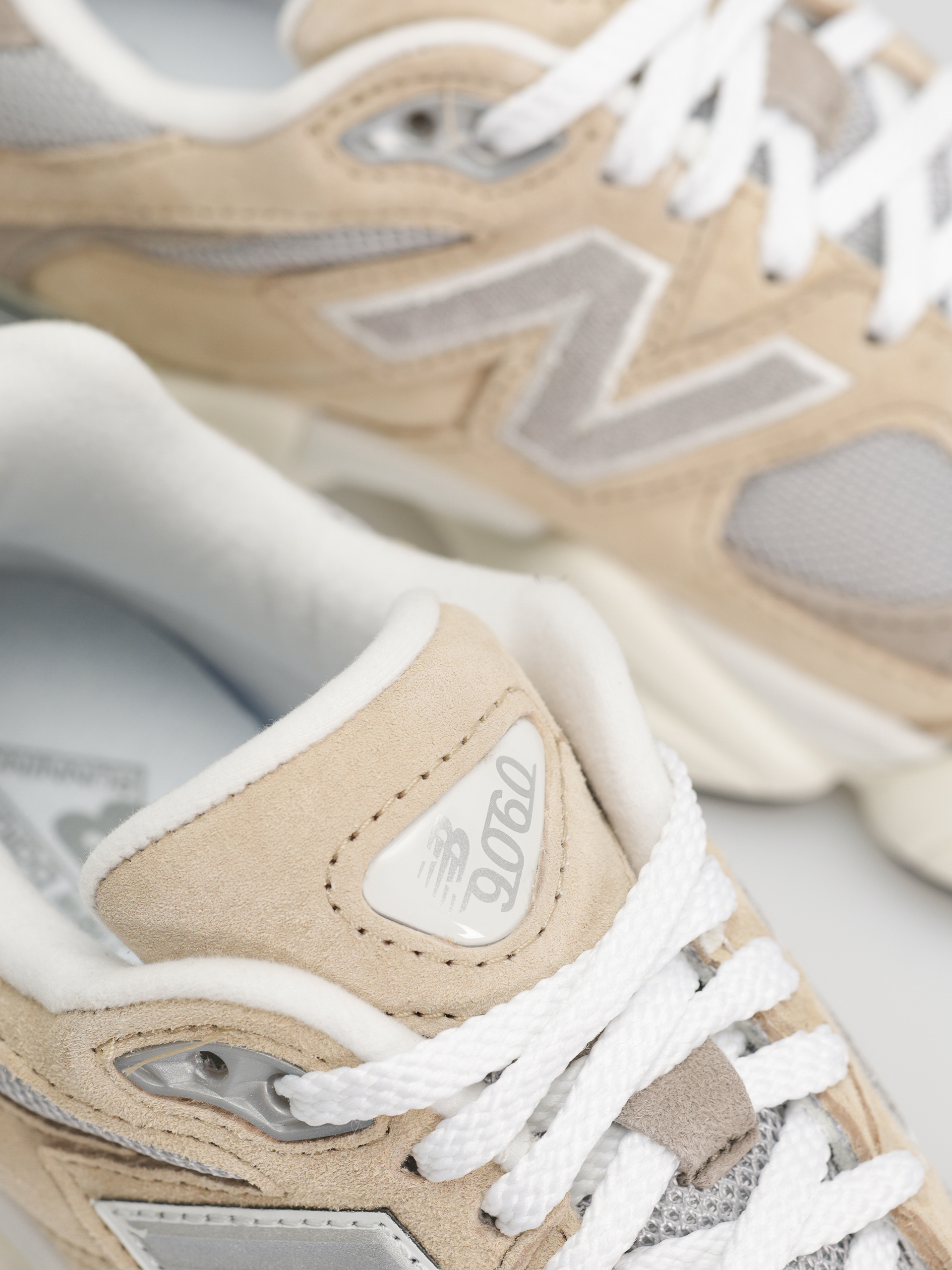 New Balance 9060 Shoes (incense)