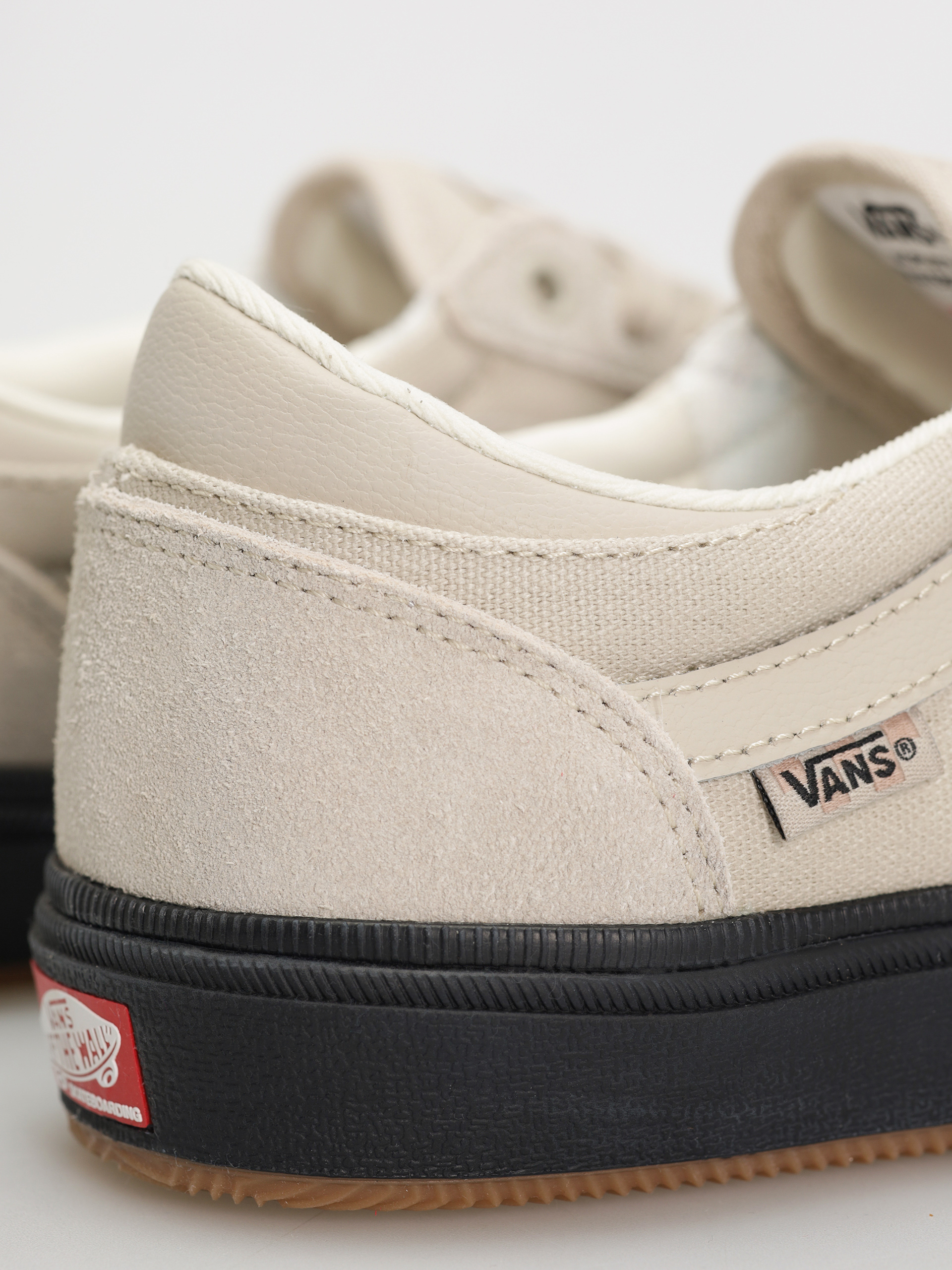 Vans Skate Gilbert Crockett Shoes (khaki/black)