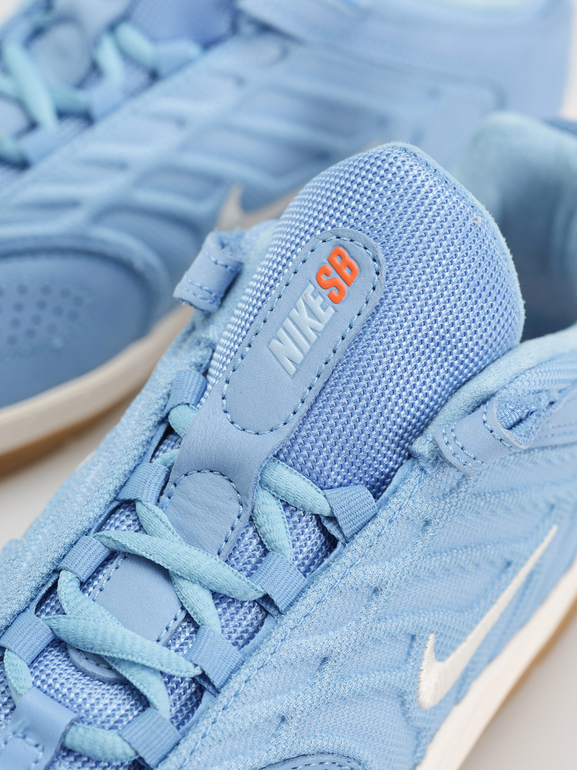 Nike SB Vertebrae Shoes (university blue/sail university blue)