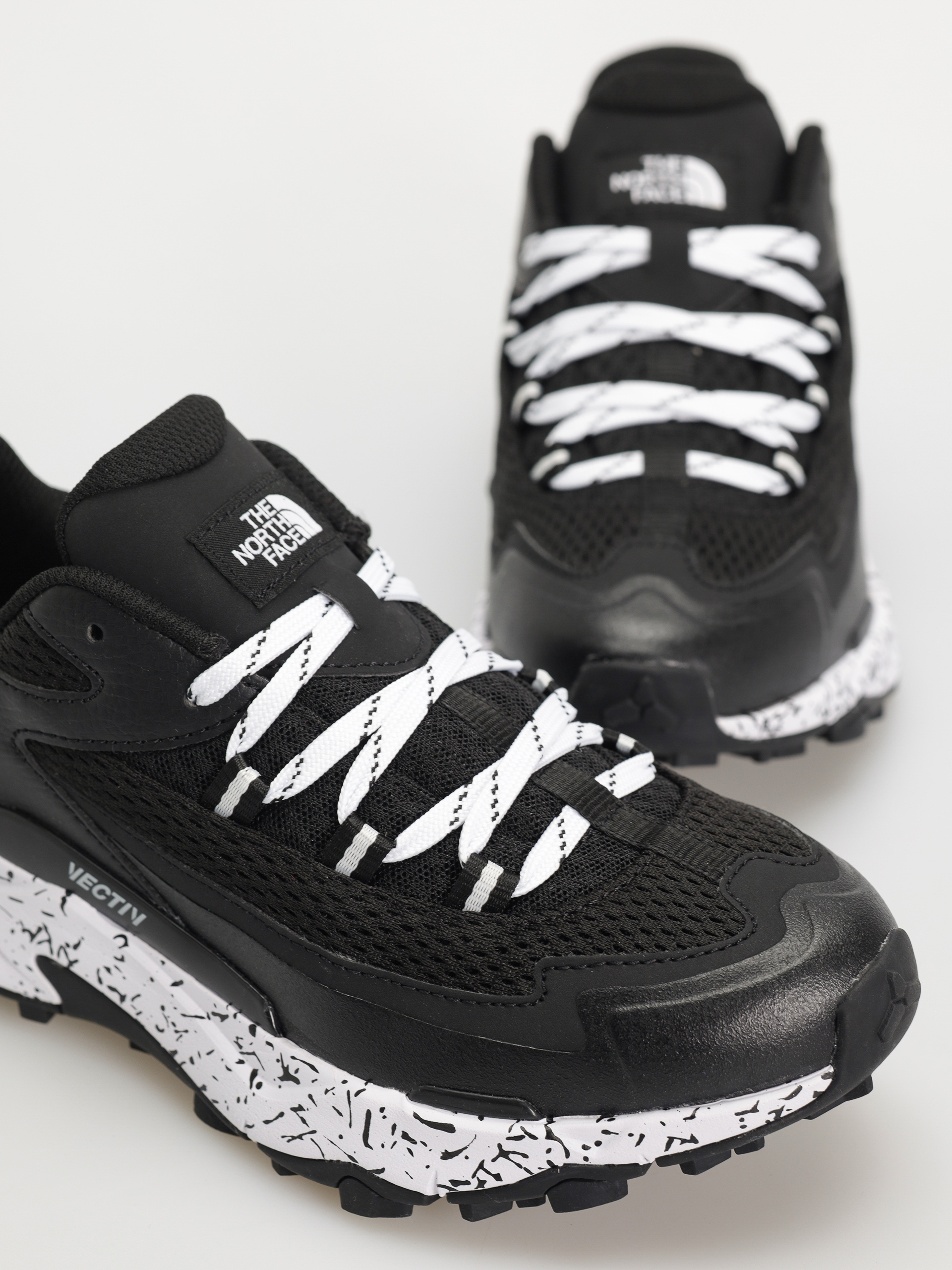 The North Face Vectiv Taraval Wmn Schuhe (tnf black/tnf white)