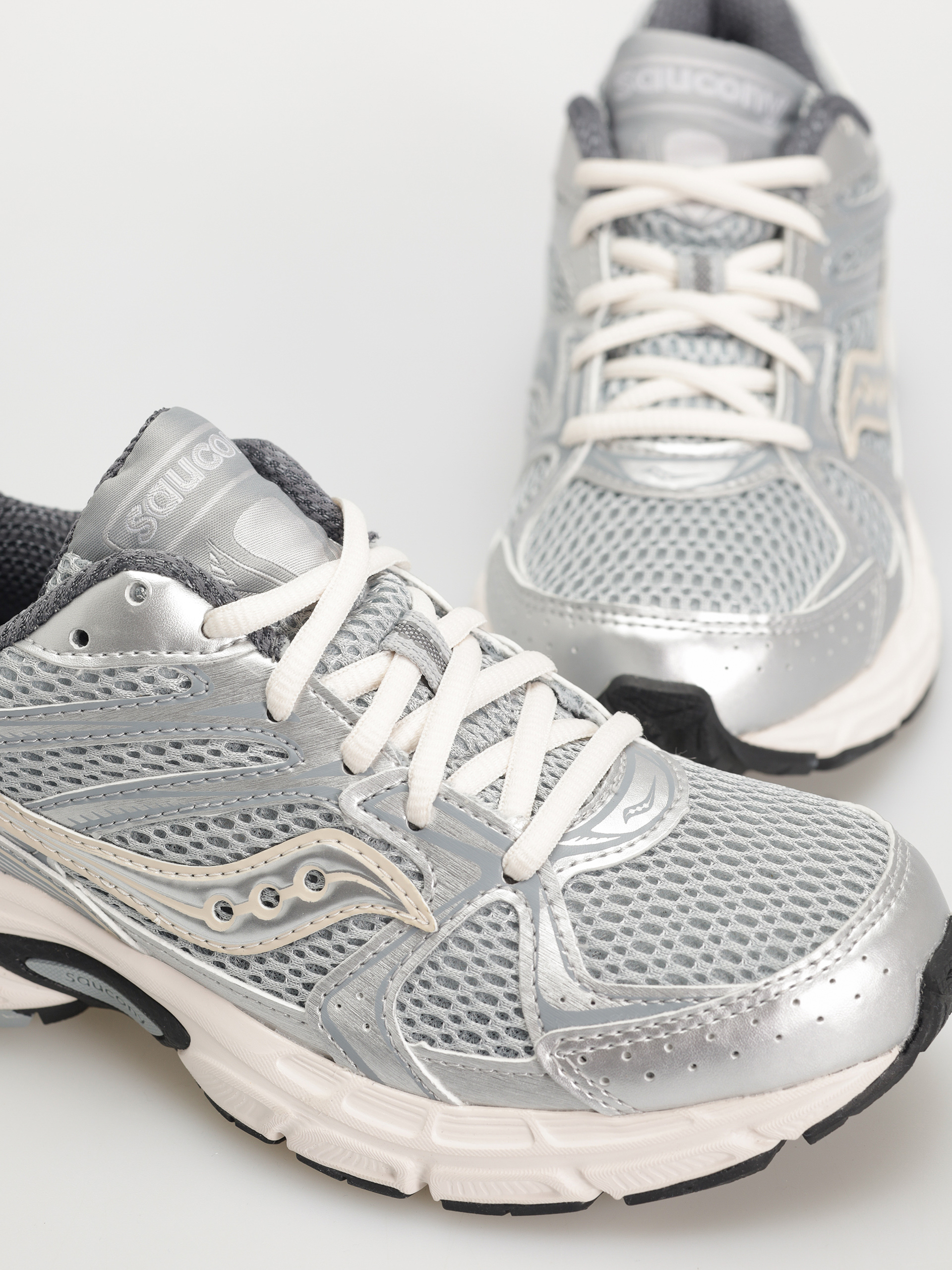 Saucony Ride Millennium Schuhe (silver/cream)