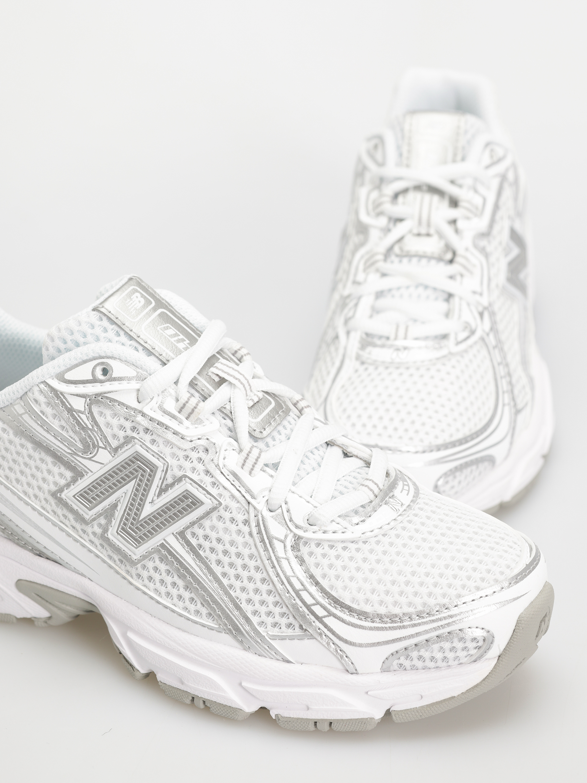 New Balance 740 Shoes (white)
