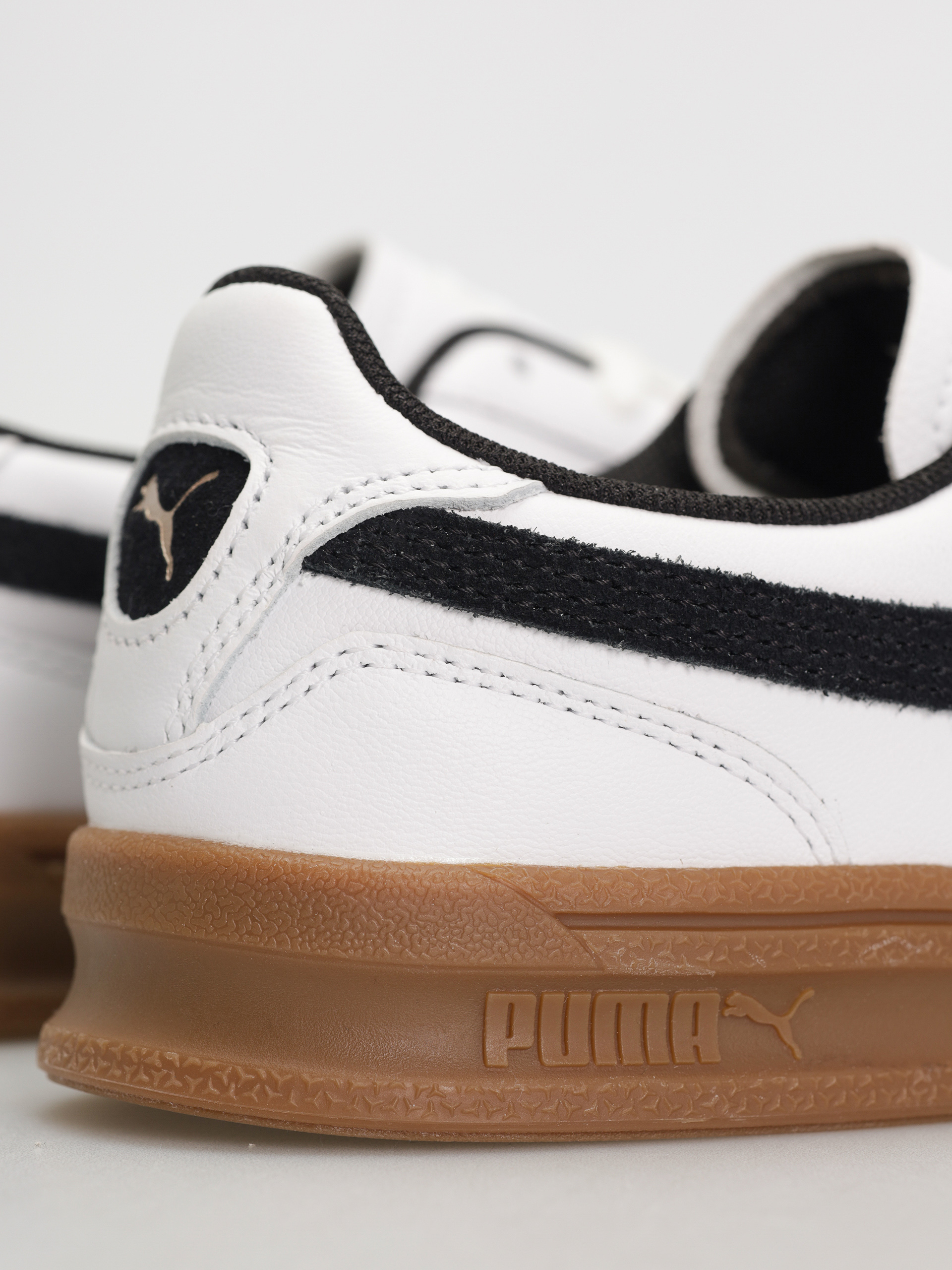 Puma Indoor Shoes (puma white puma black gum)