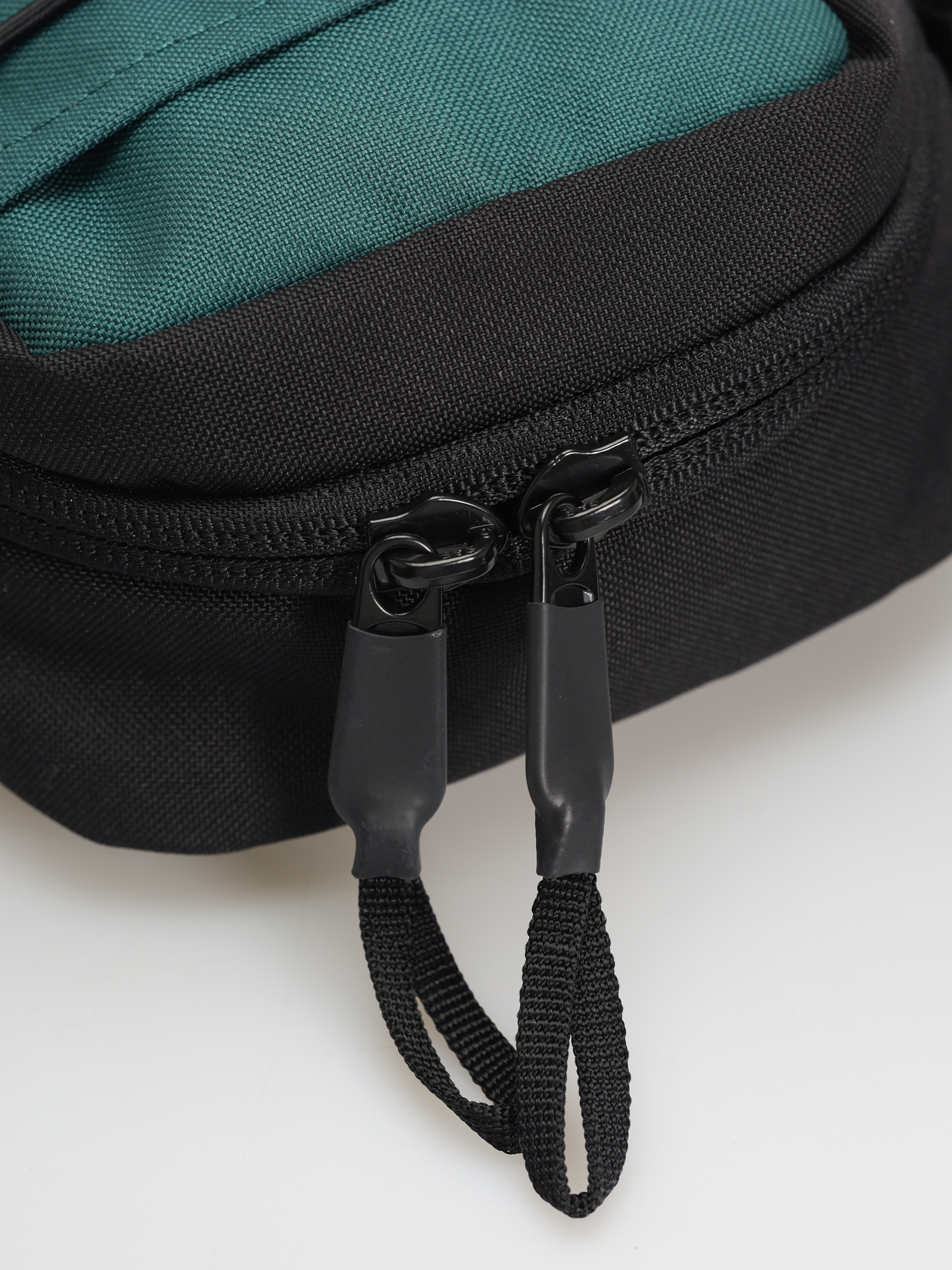 The North Face Jester Crossbody Bag (deep nori/tnf black)