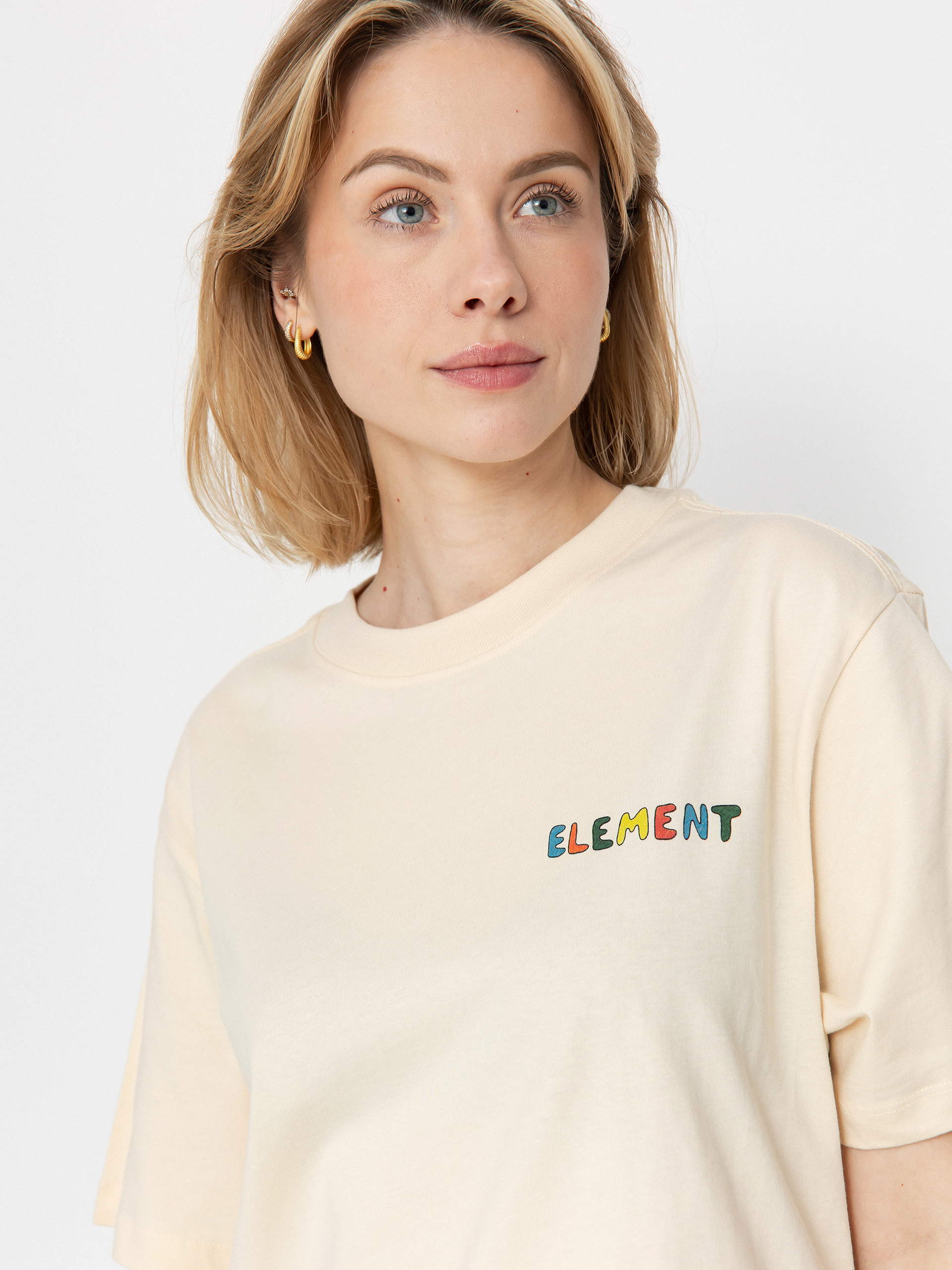 Element Sniffing The Flowers Wmn T-Shirt (parchment)