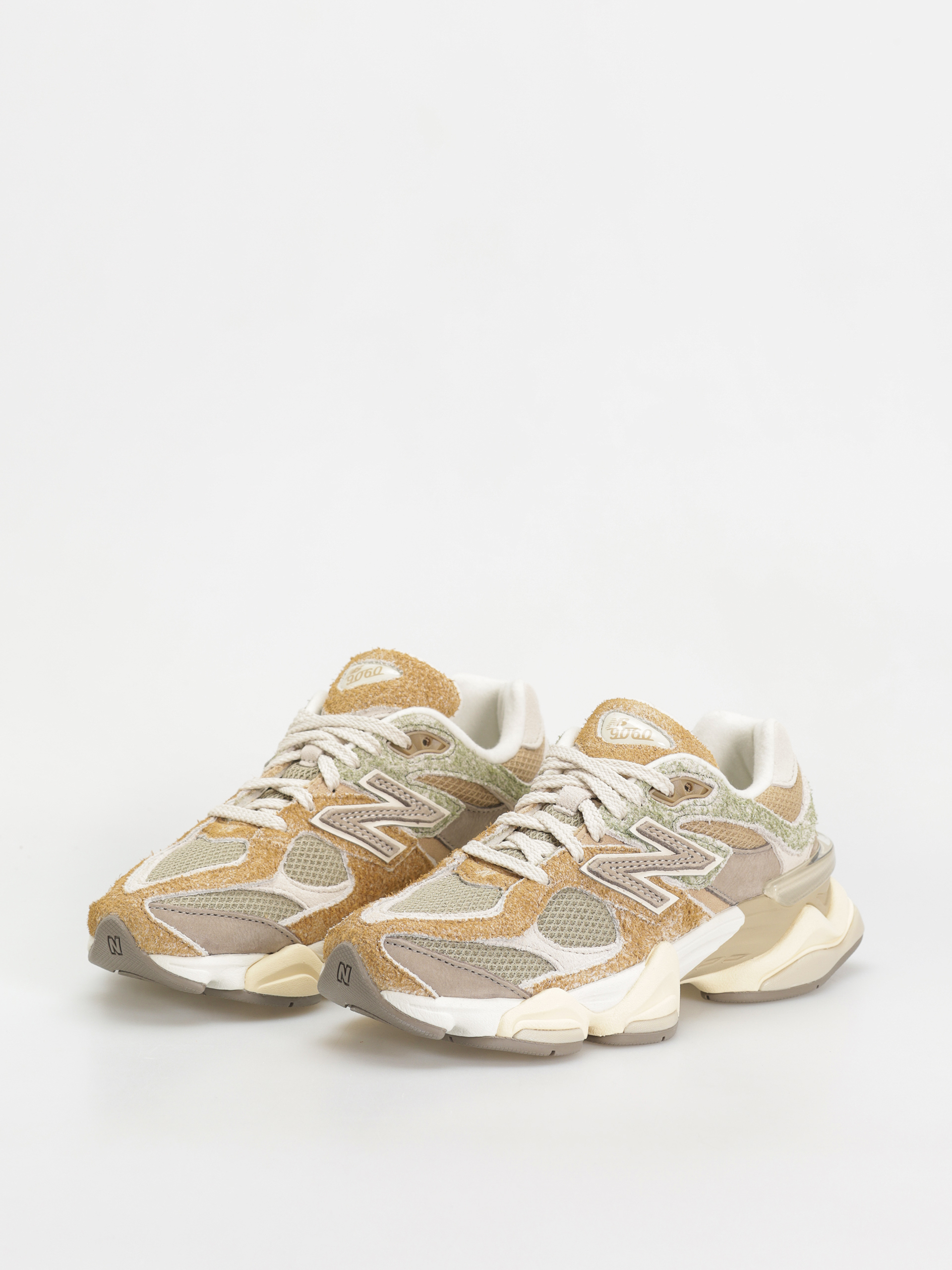 New Balance 9060 Shoes (olivine)