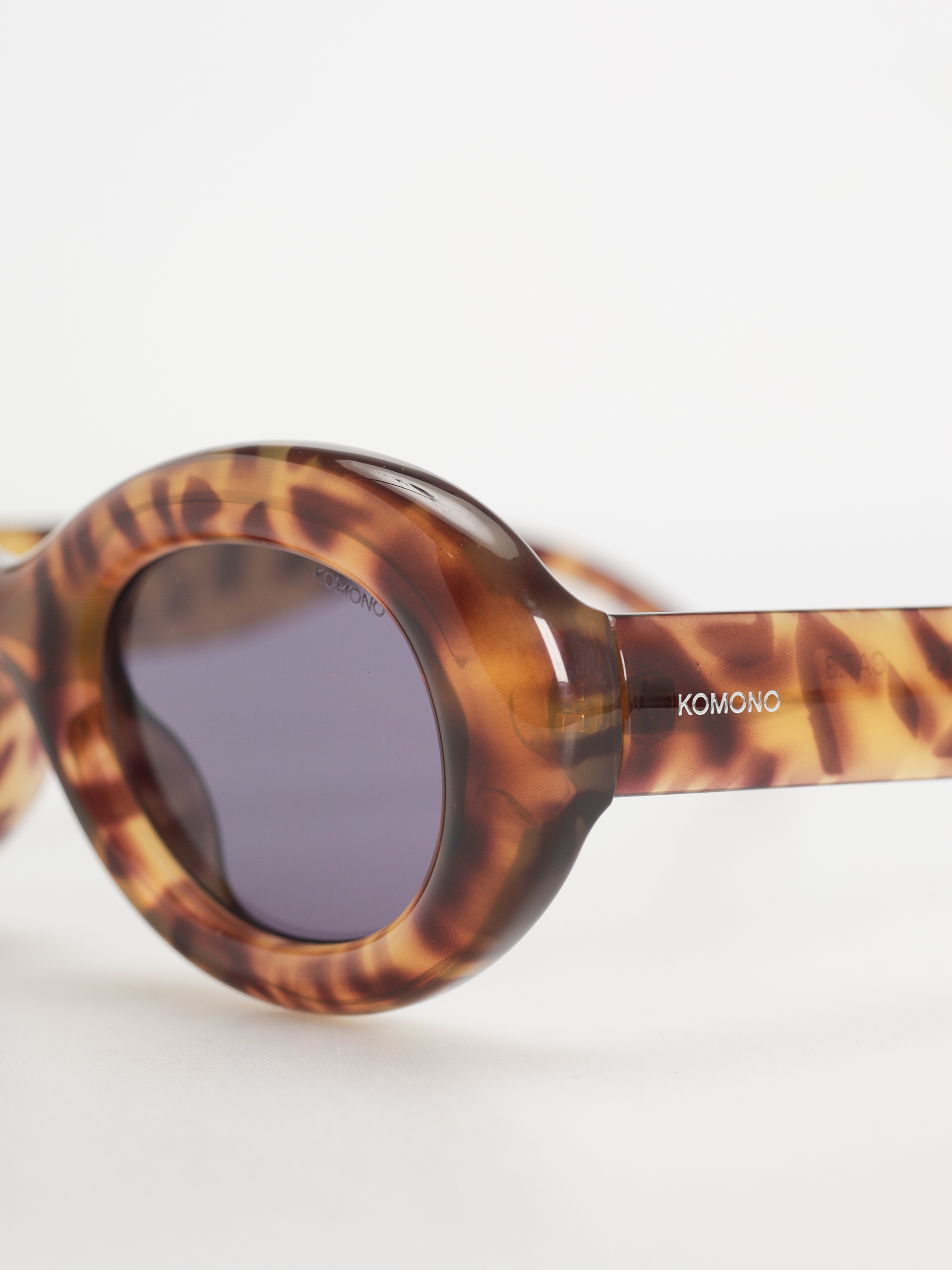 Komono Molly Sonnenbrille (aquatic sands)