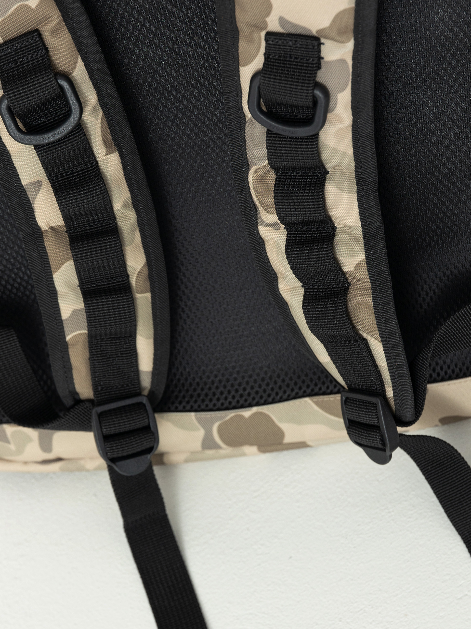 Carhartt WIP Rucksack Philis (camo duck/desert)