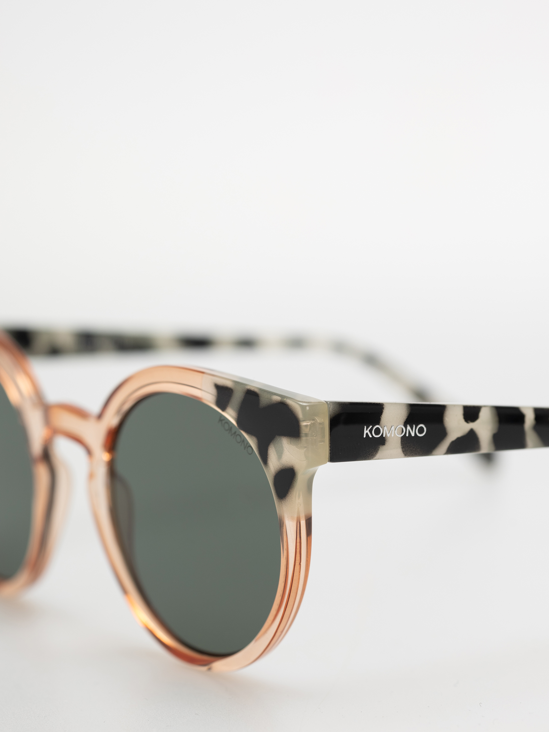 Komono Lulu Sunglasses (coral bobcat)