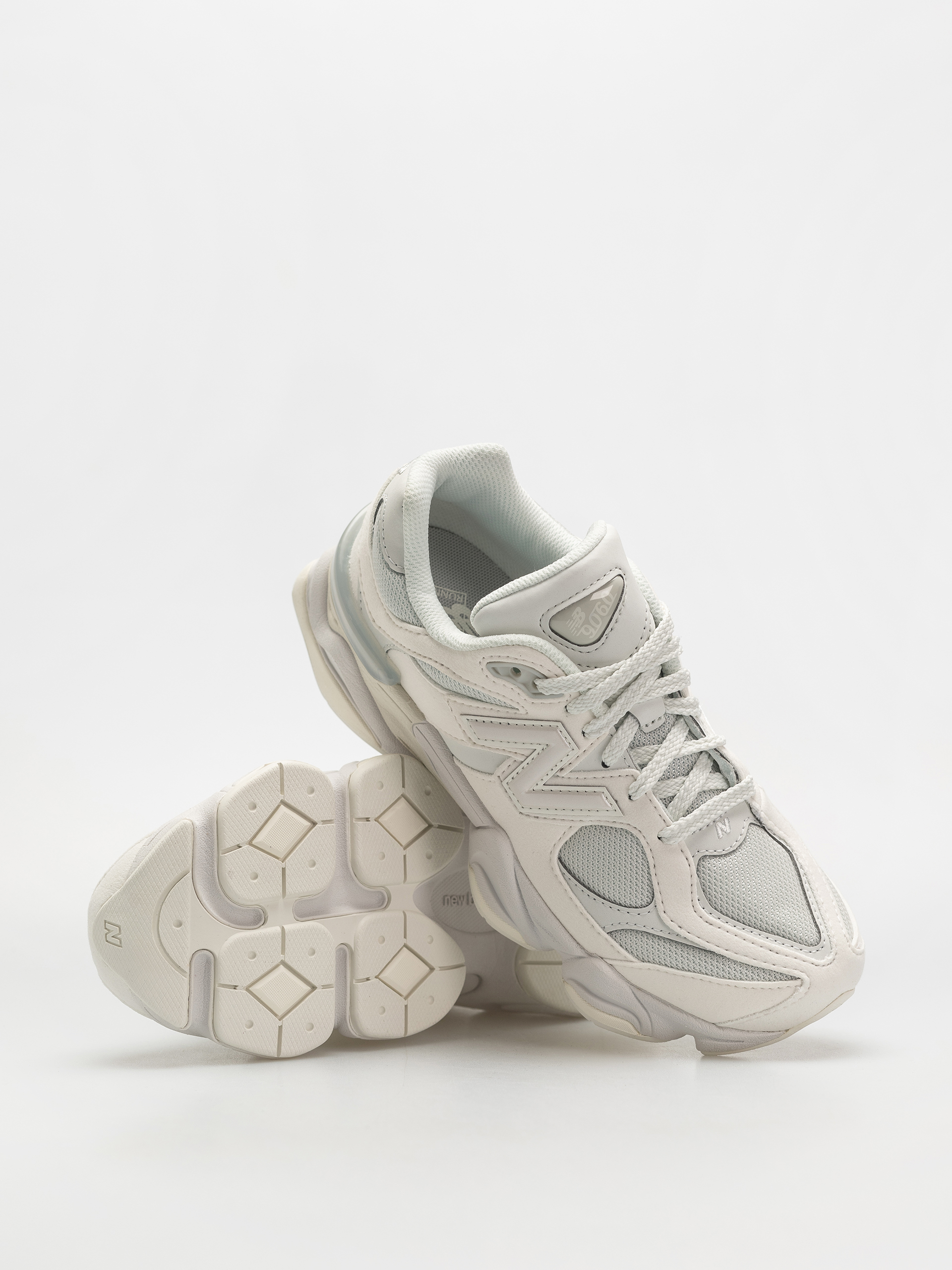 New Balance 9060 JR Shoes (reflection)