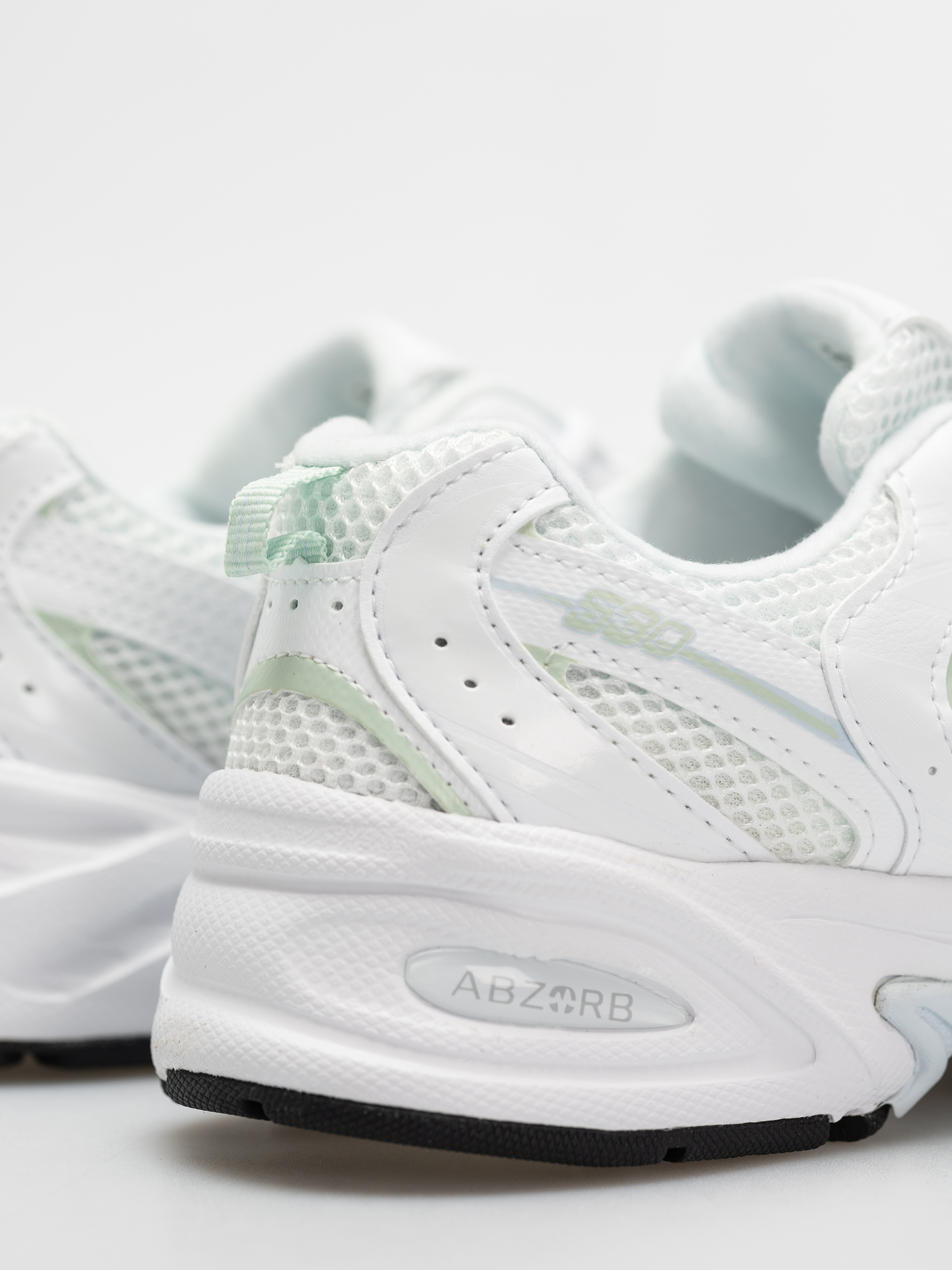 New Balance 530 JR Shoes (white)