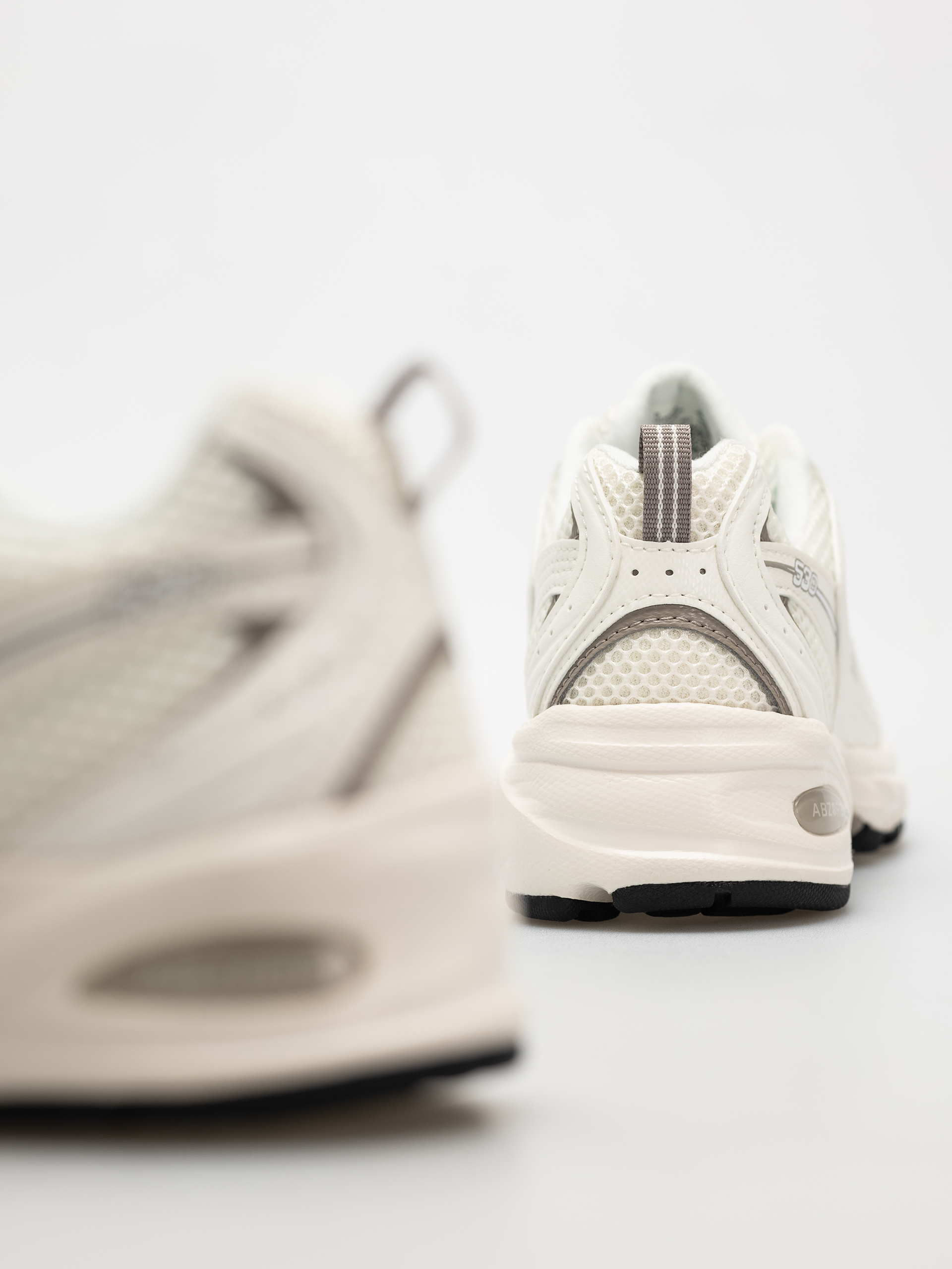 New Balance 530 Shoes (sea salt)