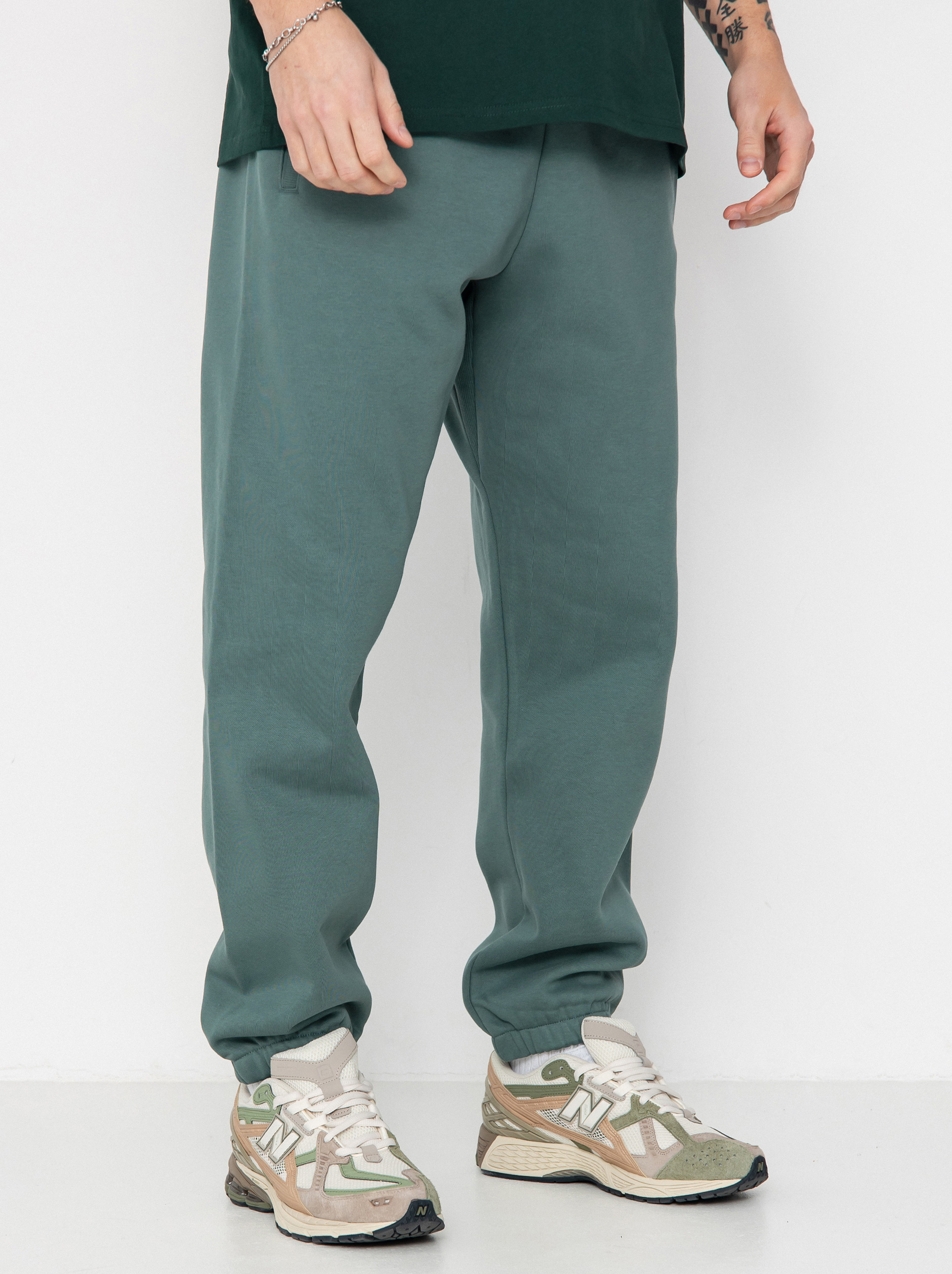 Carhartt WIP Chase Pants (silver pine/gold)