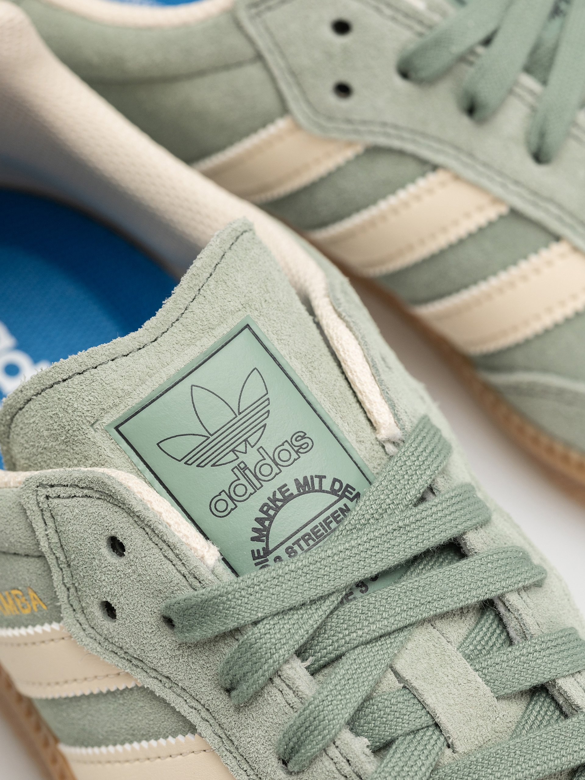 adidas Samba Adv Shoes (silgrn/wonwhi/goldmt)