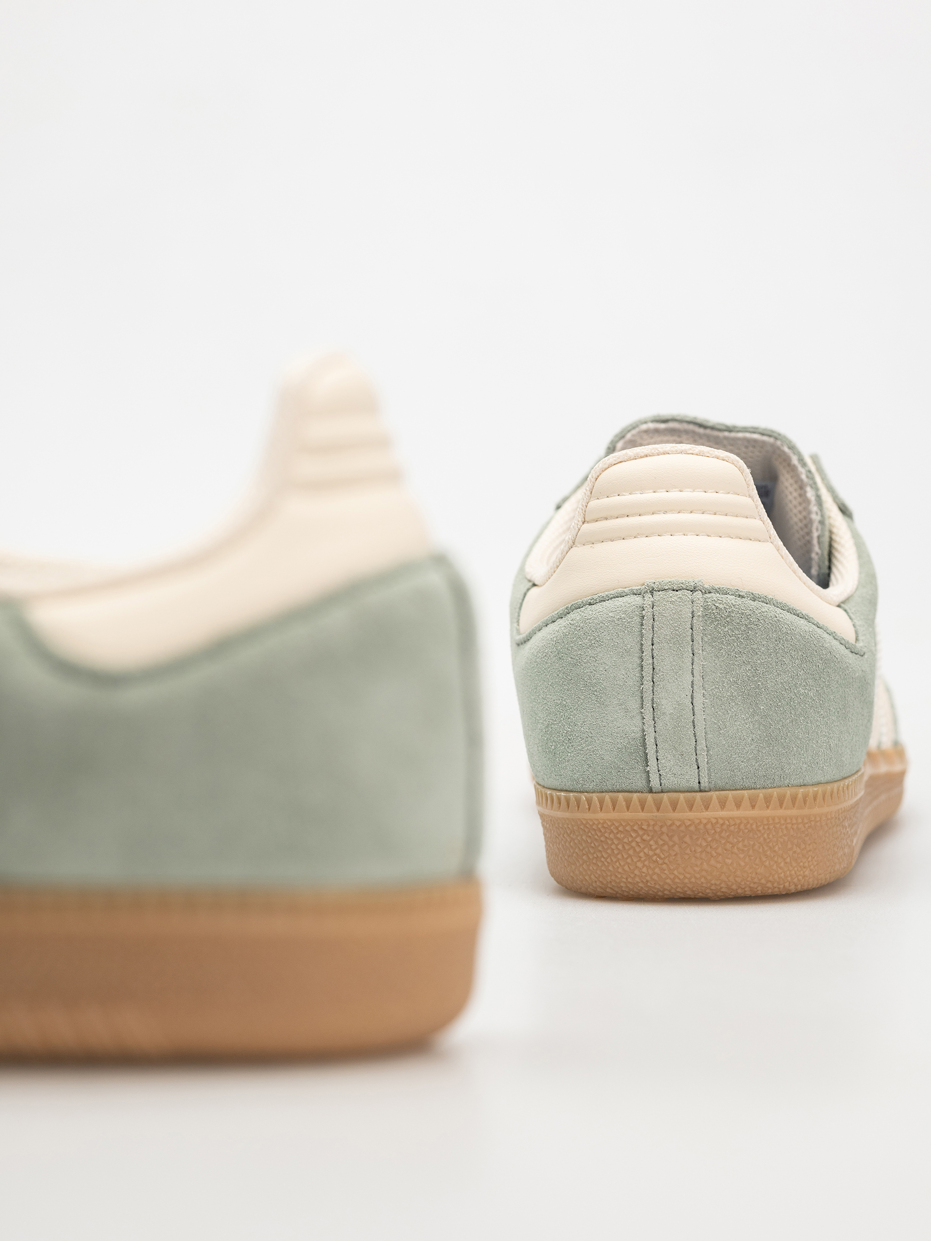 adidas Samba Adv Shoes (silgrn/wonwhi/goldmt)