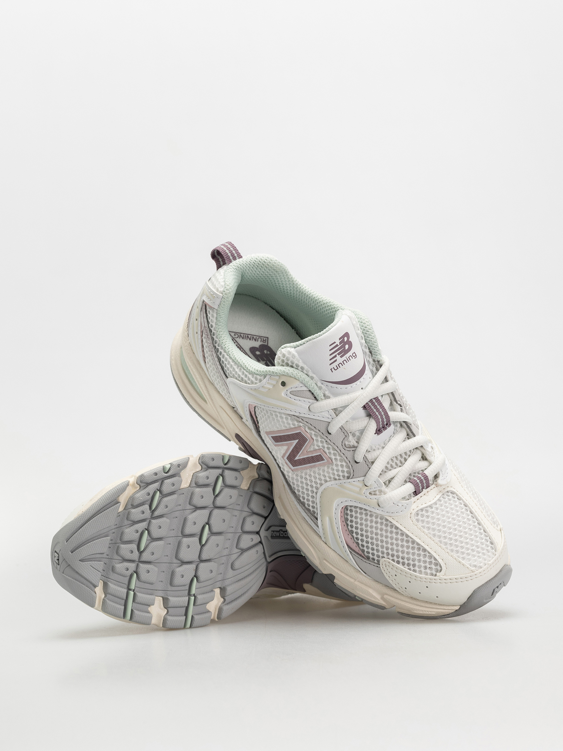 New Balance 530 Shoes white (sea salt)