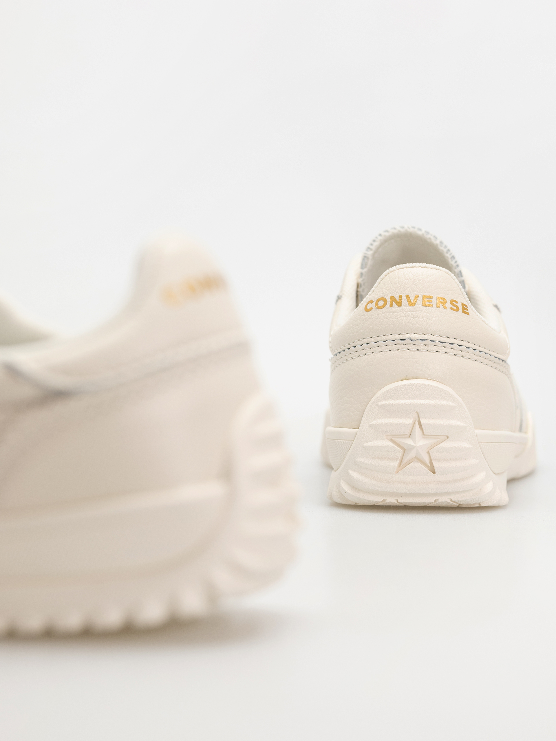 Converse Run Star Trainer Schuhe (egret/egret/gold)