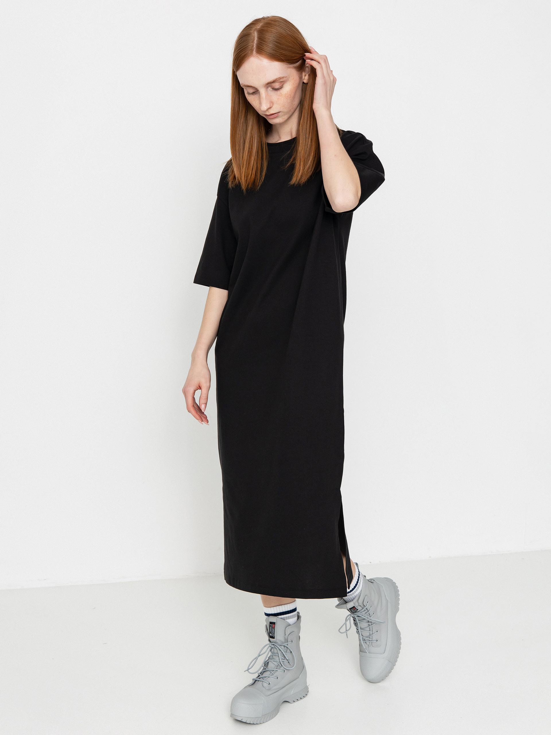 THE NORTH FACE W’S ESSENTIAL S/S MAXI DRESS The North Face Oversized Maxi Wmn Dress - black (tnf black)