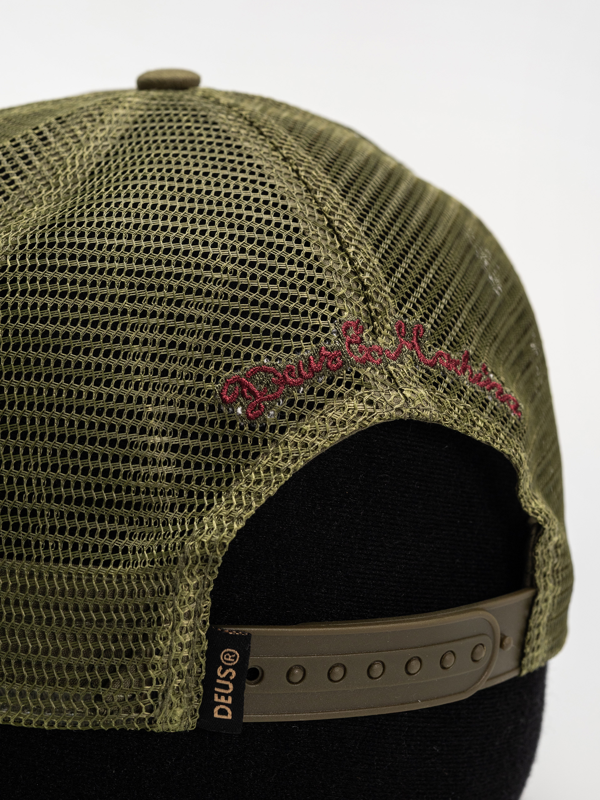 Deus Ex Machina Pill Logo Trucker Cap - Grün (pine green)