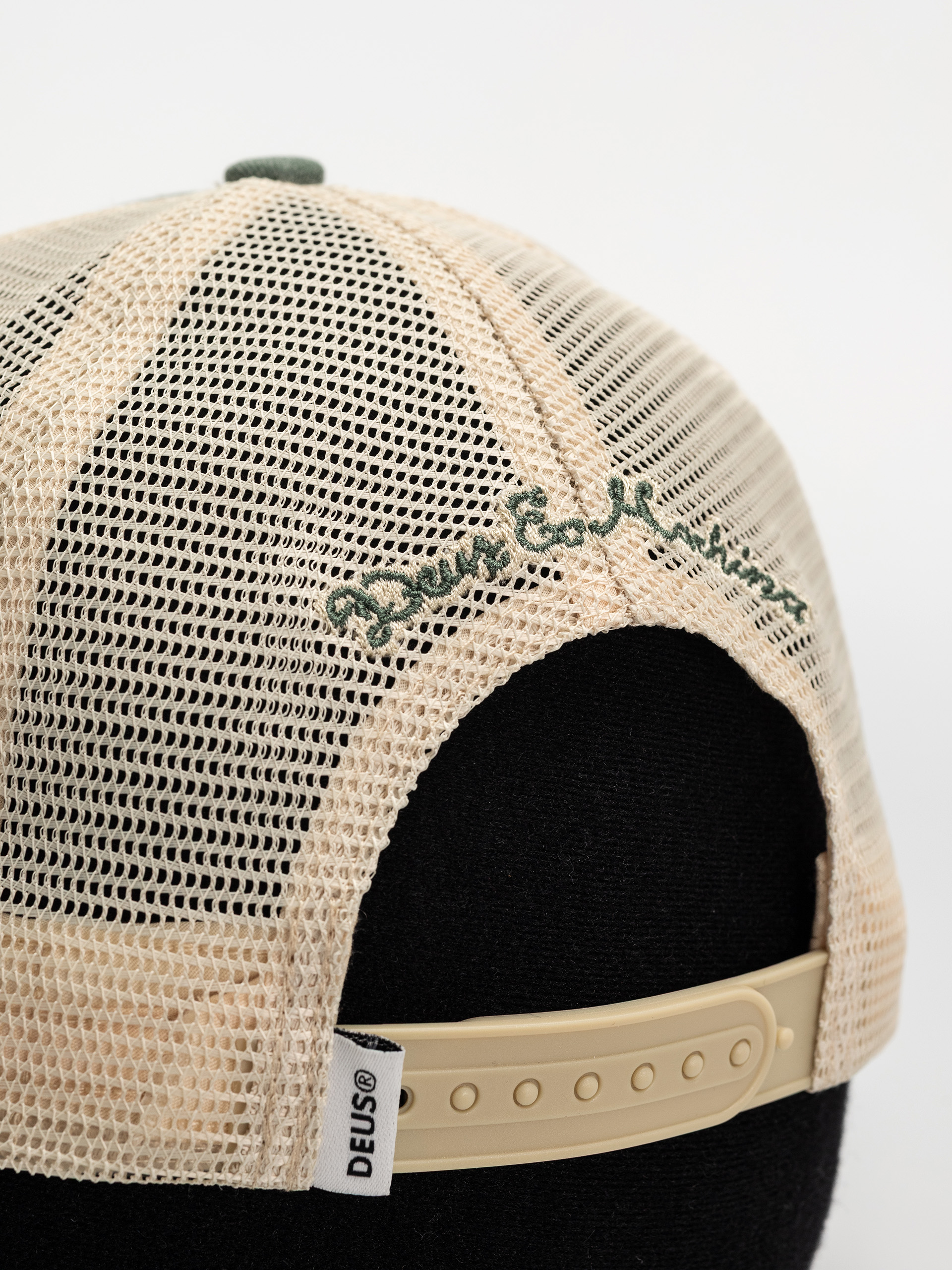 Deus Ex Machina Shield Trucker Cap (shale green)