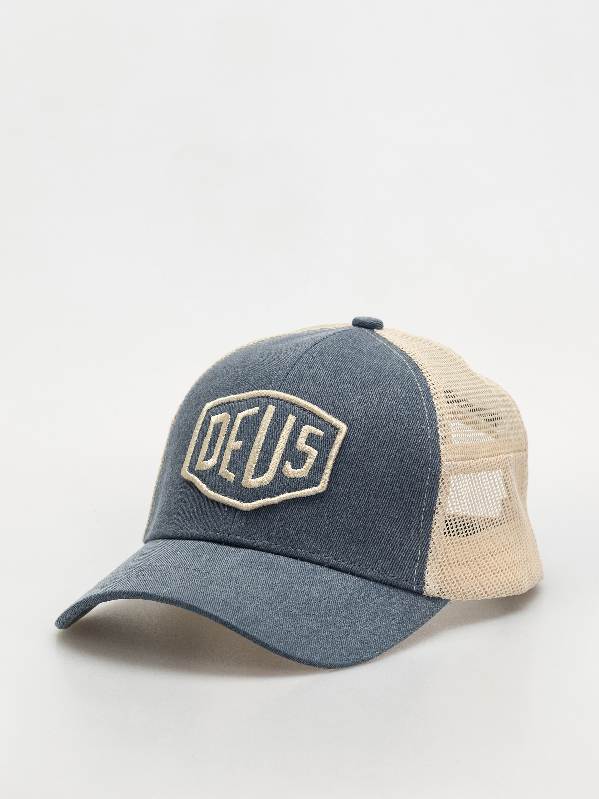 Deus Ex Machina Shield Trucker Cap (legion blue)