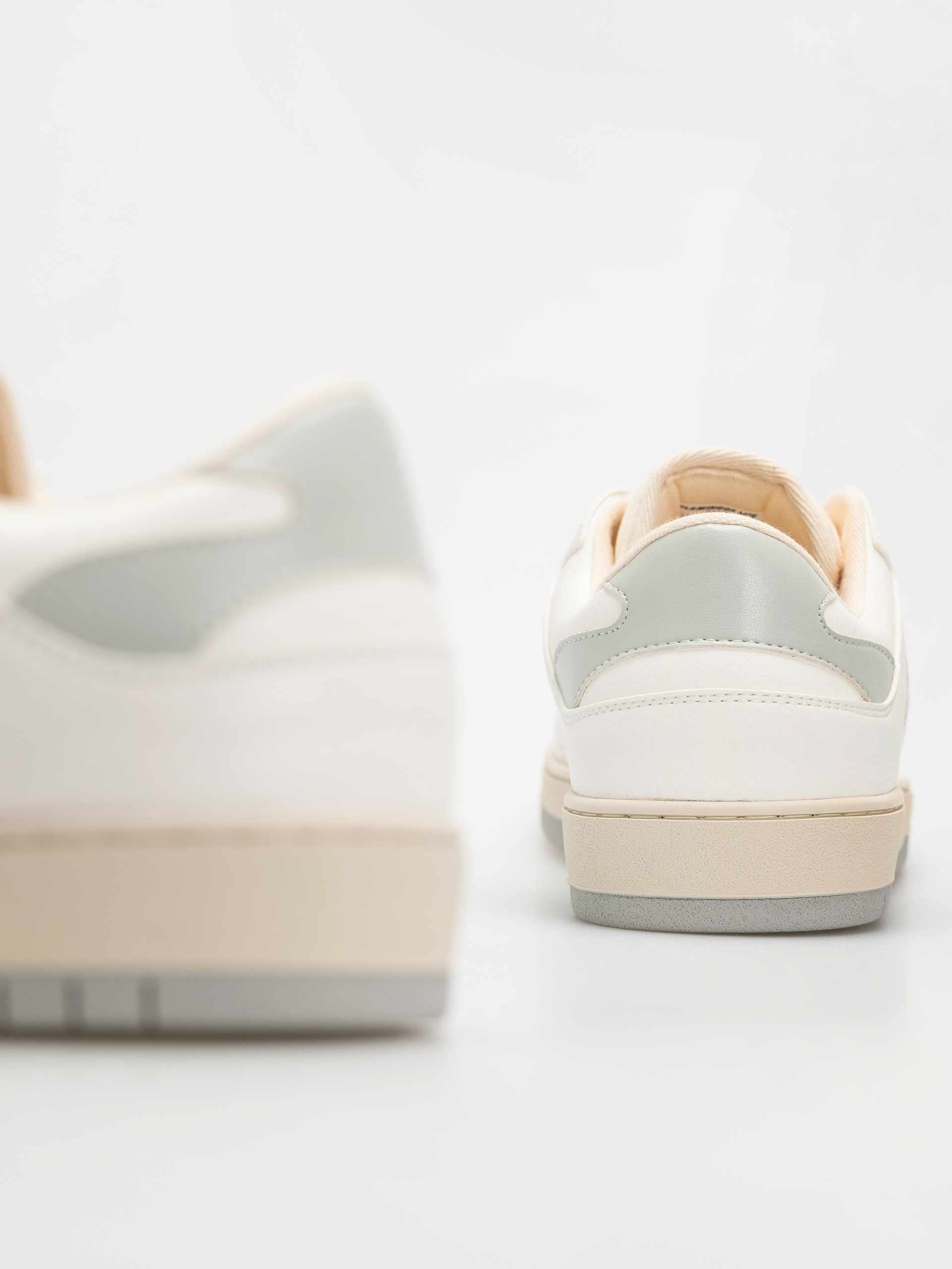 Flamingos Life Shoes Saline (gray)