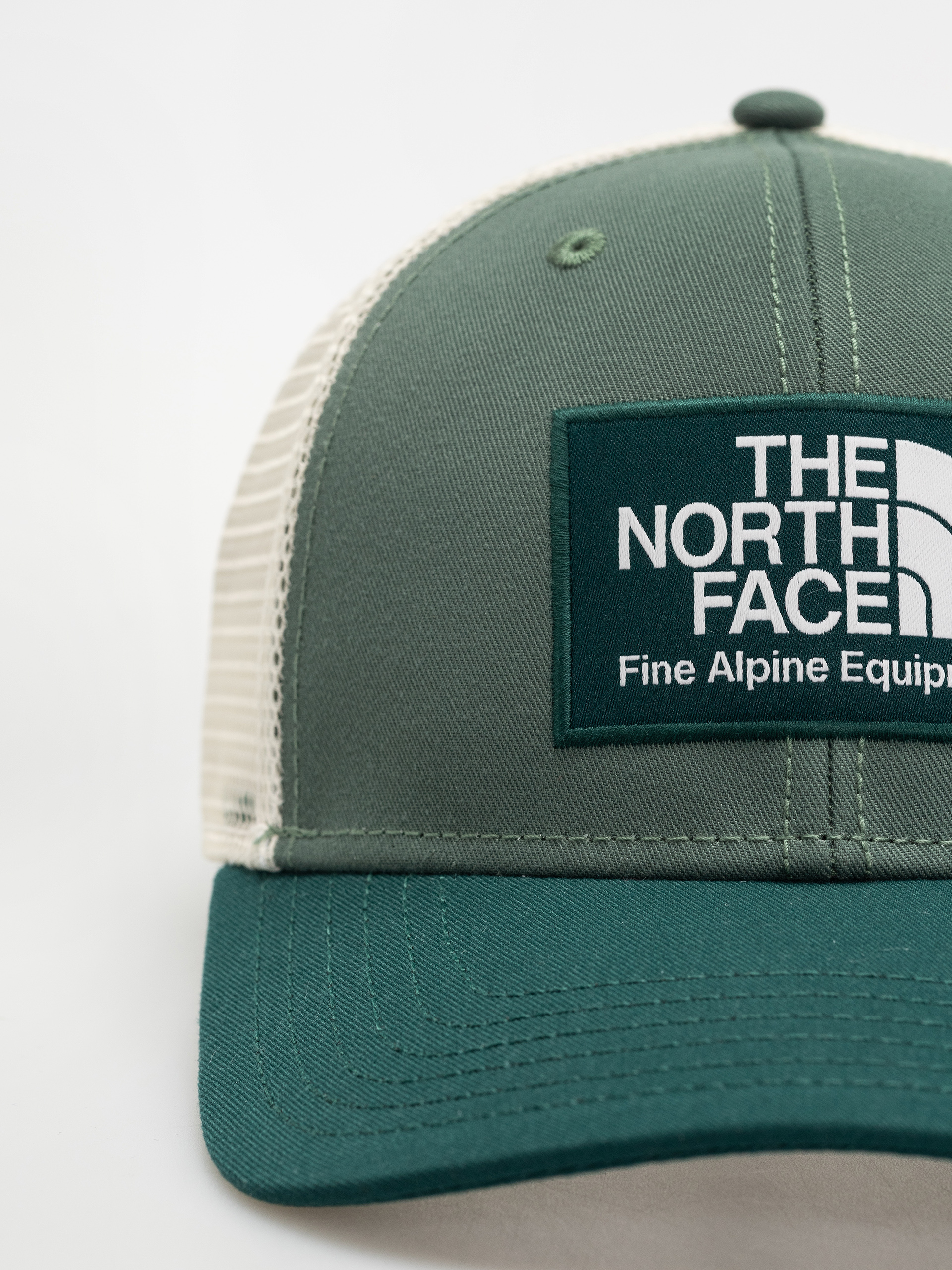 The North Face Deep Fit Mudder Trucker Cap (deep nori/duck green)