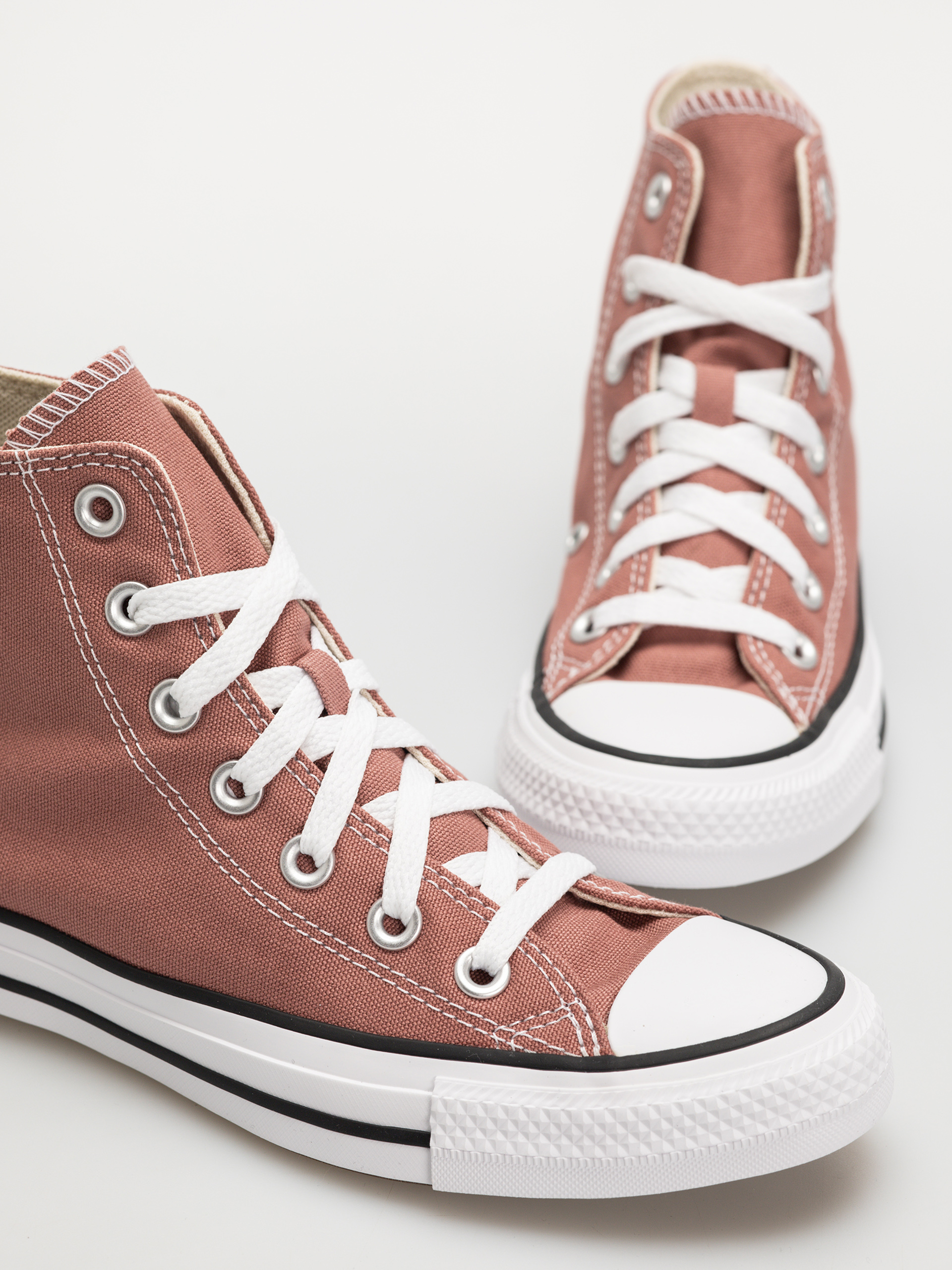 Converse Chuck Taylor Hi Chucks (light saddle)