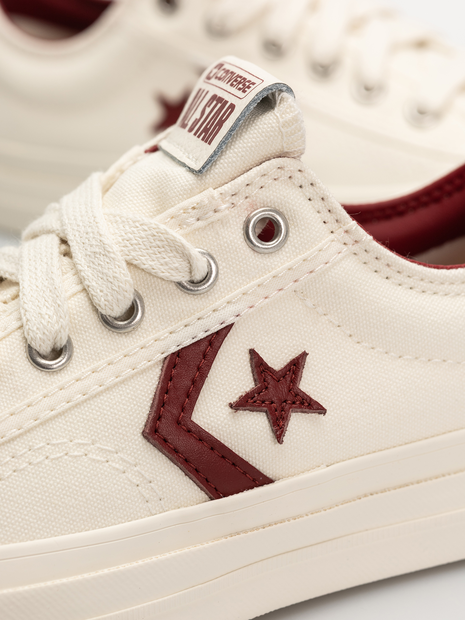Converse Star Player 76 Ox Schuhe (egret/egret/park red)