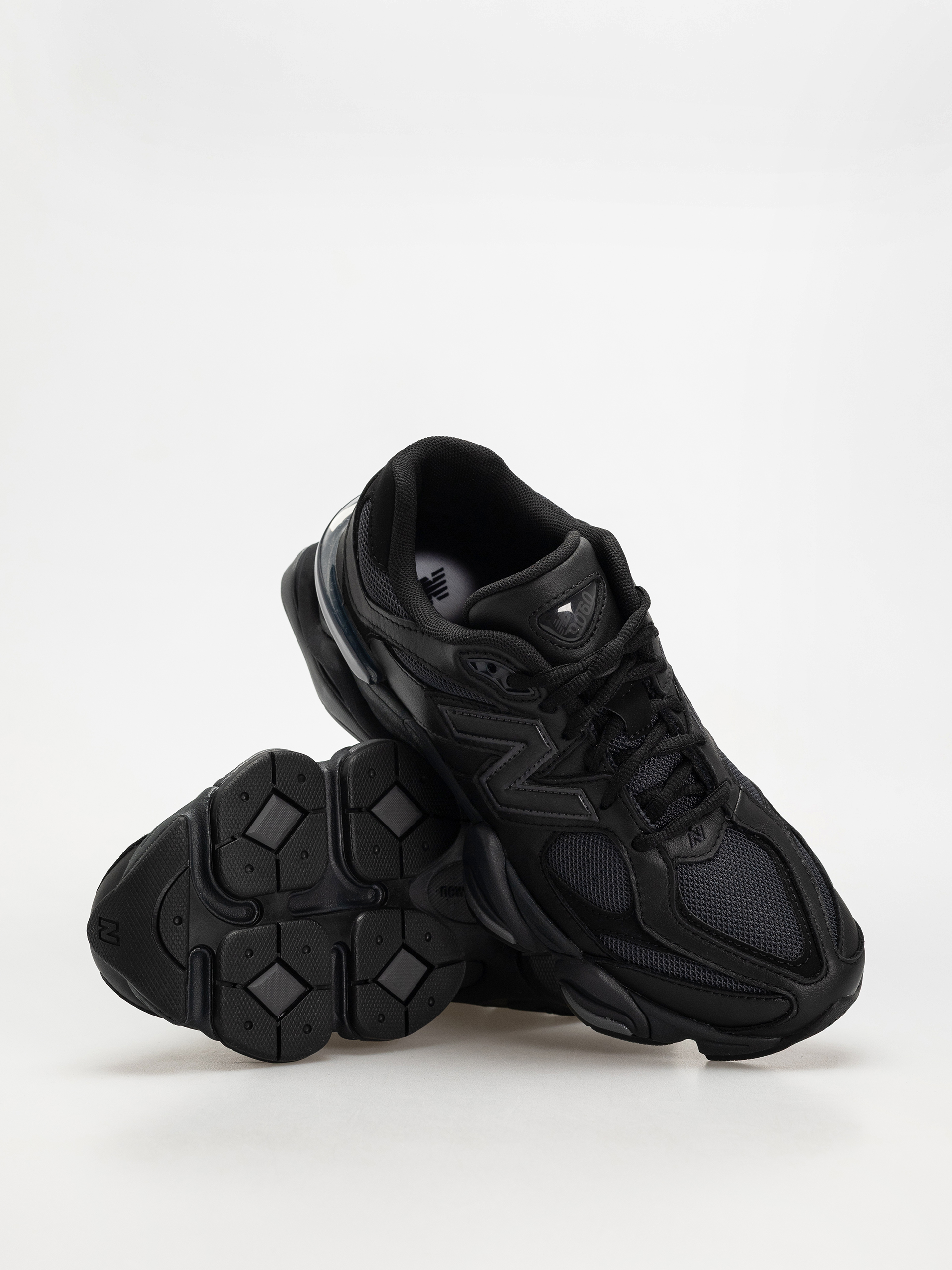 【本物保証 /関税・送料無料】New Balance 9060 Black New Balance 9060 Sneakers | Black | FARFETCH