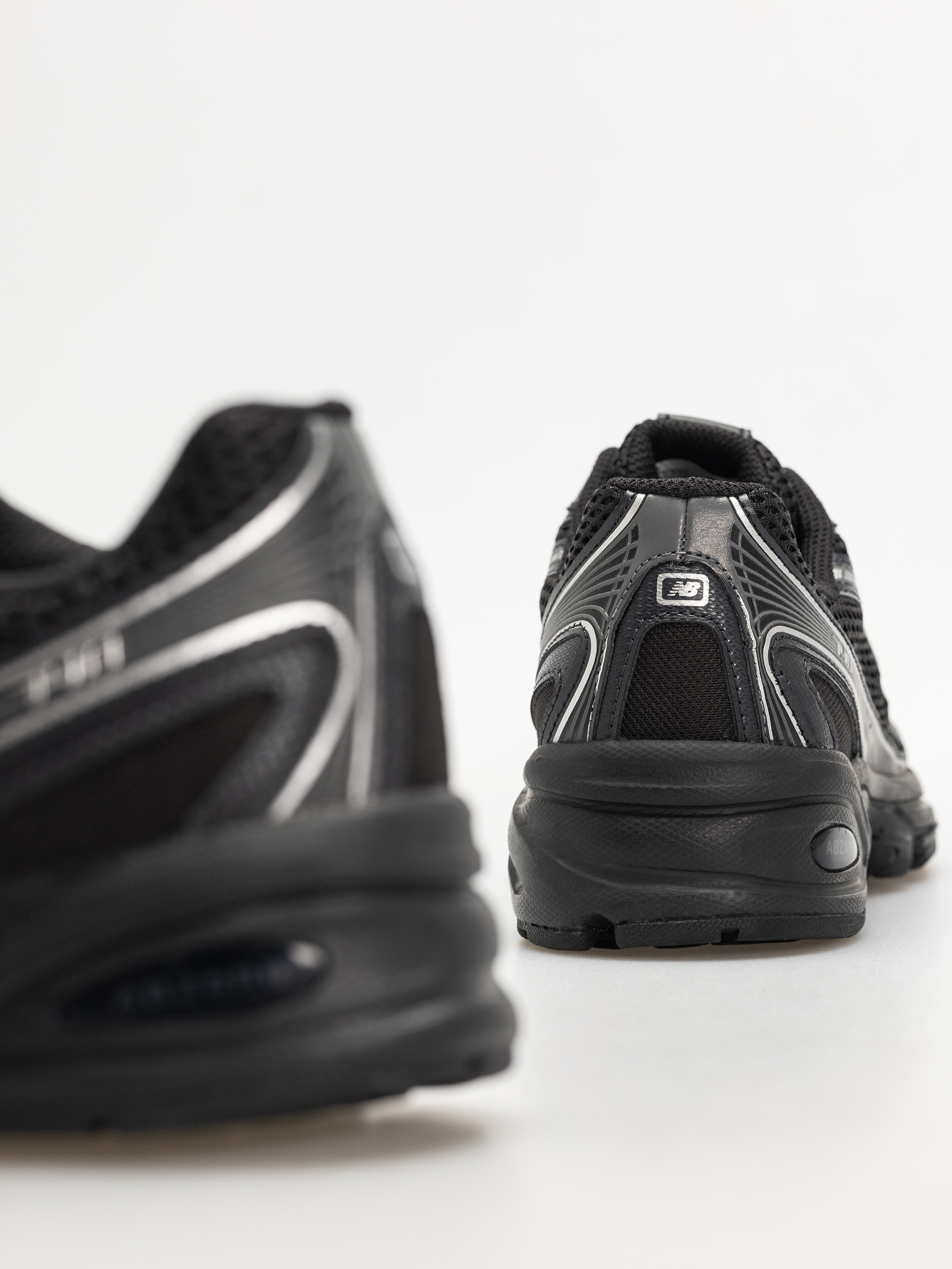 New Balance 740 Schuhe (black)