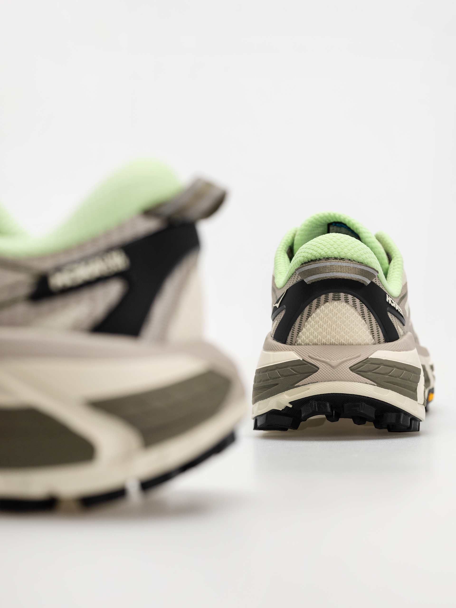 Hoka Mafate Speed 2 Schuhe (putty/eucalyptus)