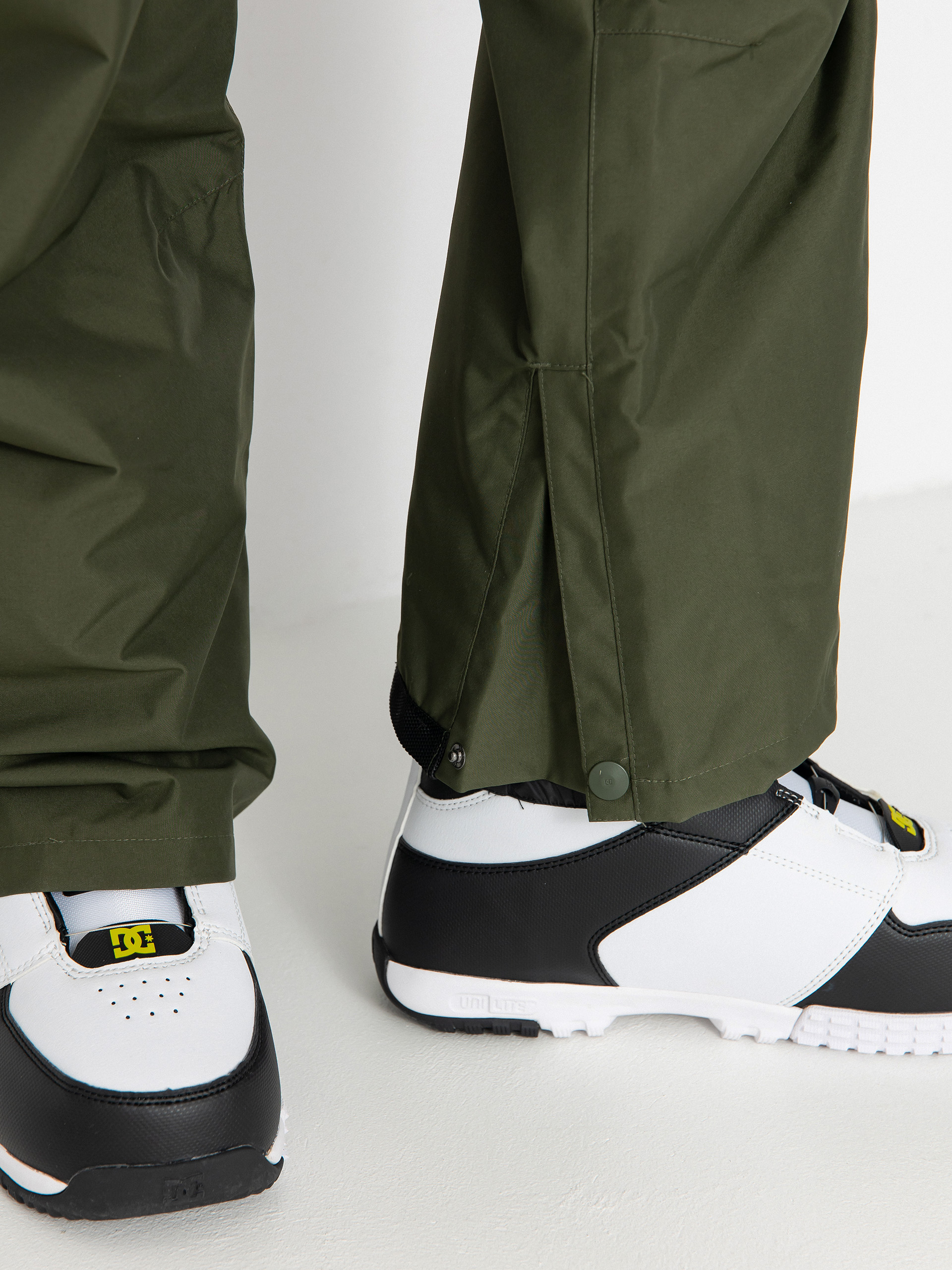 Herren DC Docile Bib Snowboard Hose (deep depths)