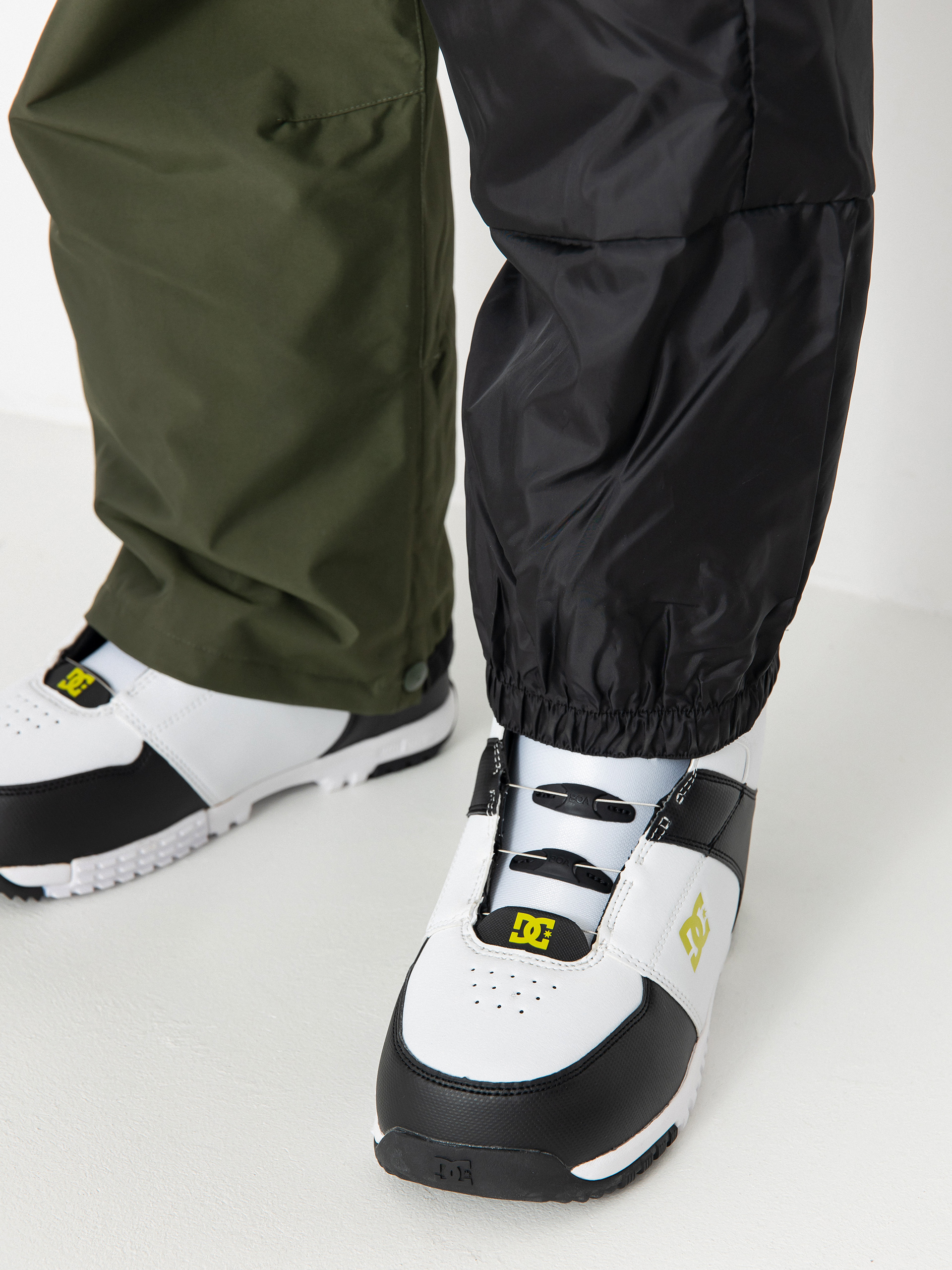 Herren DC Docile Bib Snowboard Hose (deep depths)